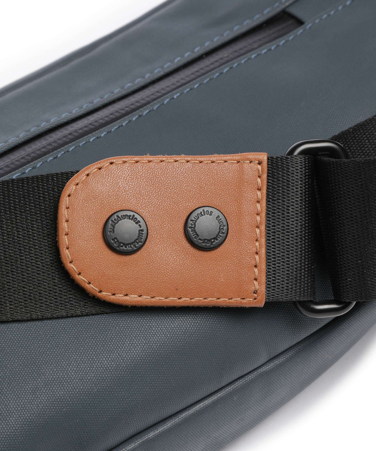 Aunts & Uncles Japan Ichikawa Fanny pack cosmic voi