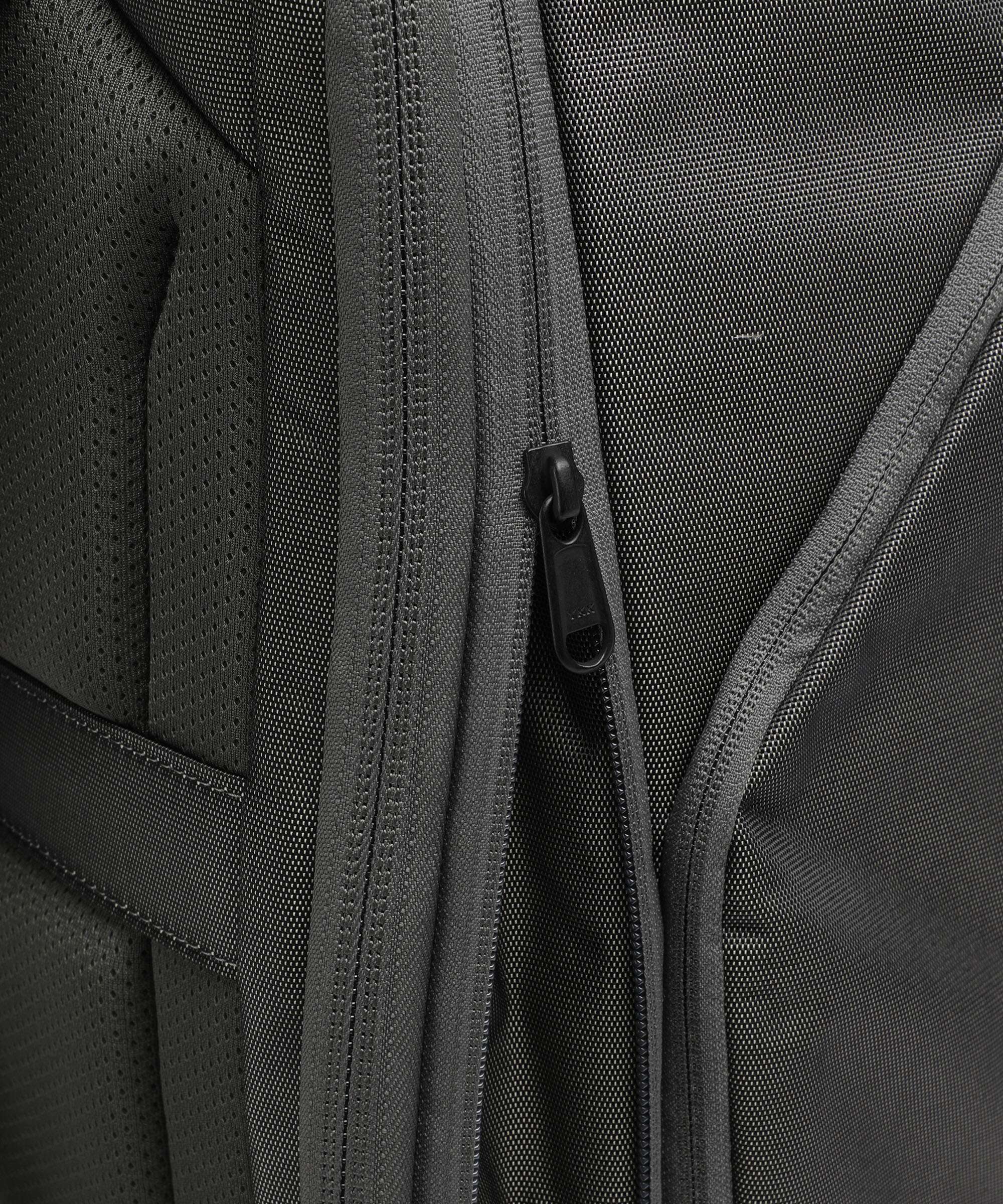 Thule Subterra 2 26 Backpack vetiver gray