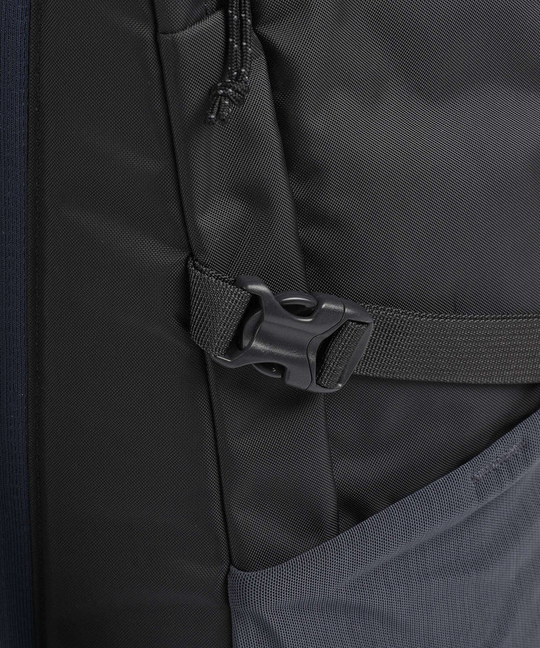 Patagonia Refugio 30 Backpack smolder blue