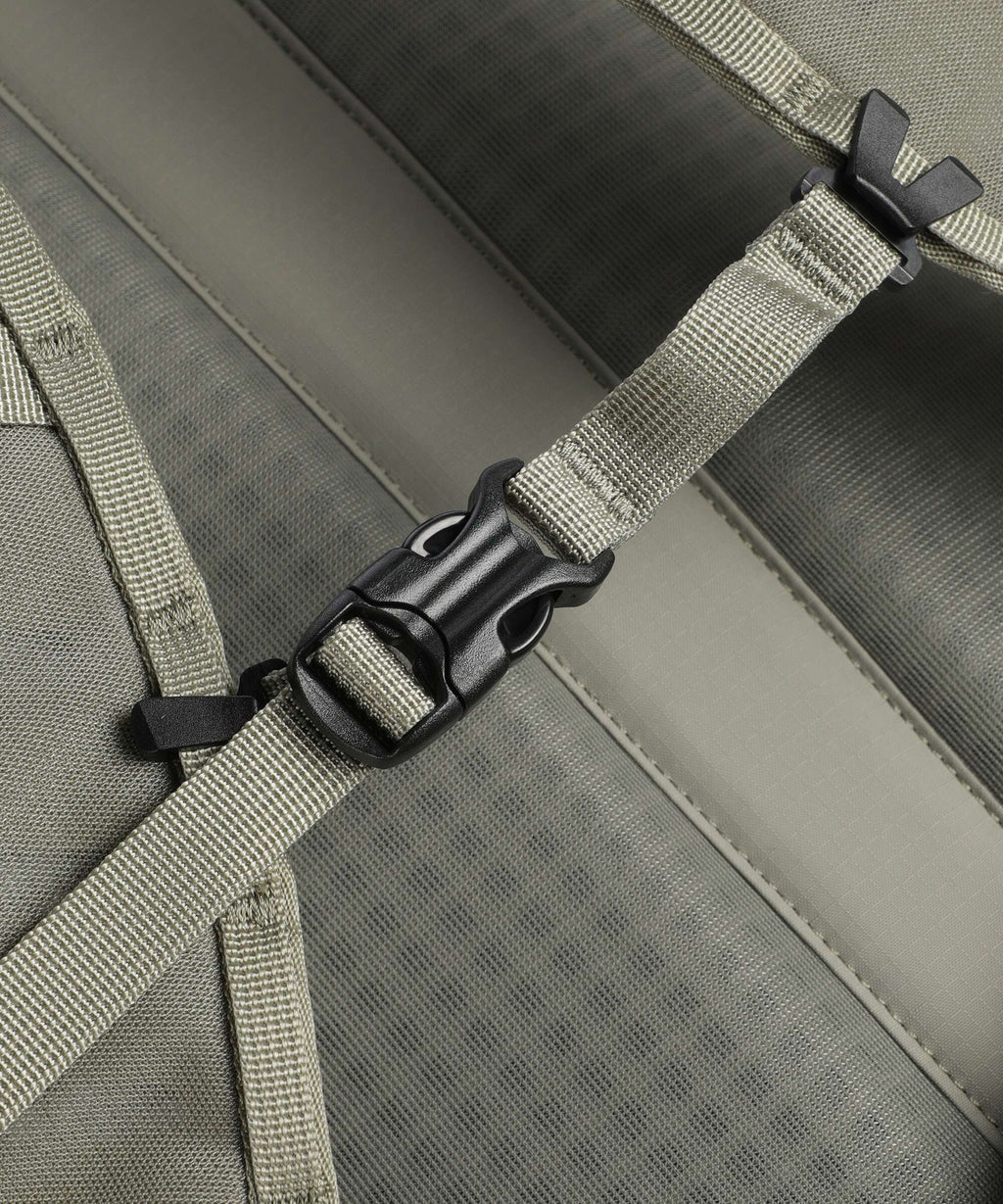 Patagonia Terravia 22 L Backpack river rock green