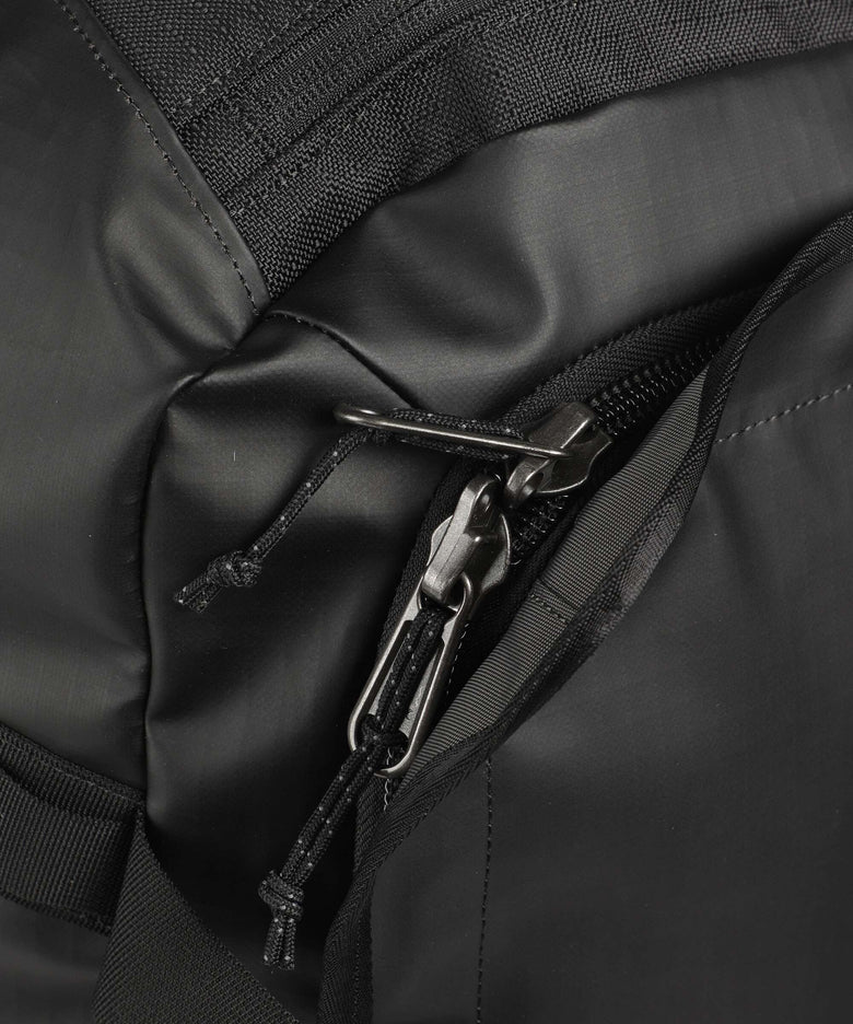 Patagonia Black Hole 70 Travel bag with wheels black w/black