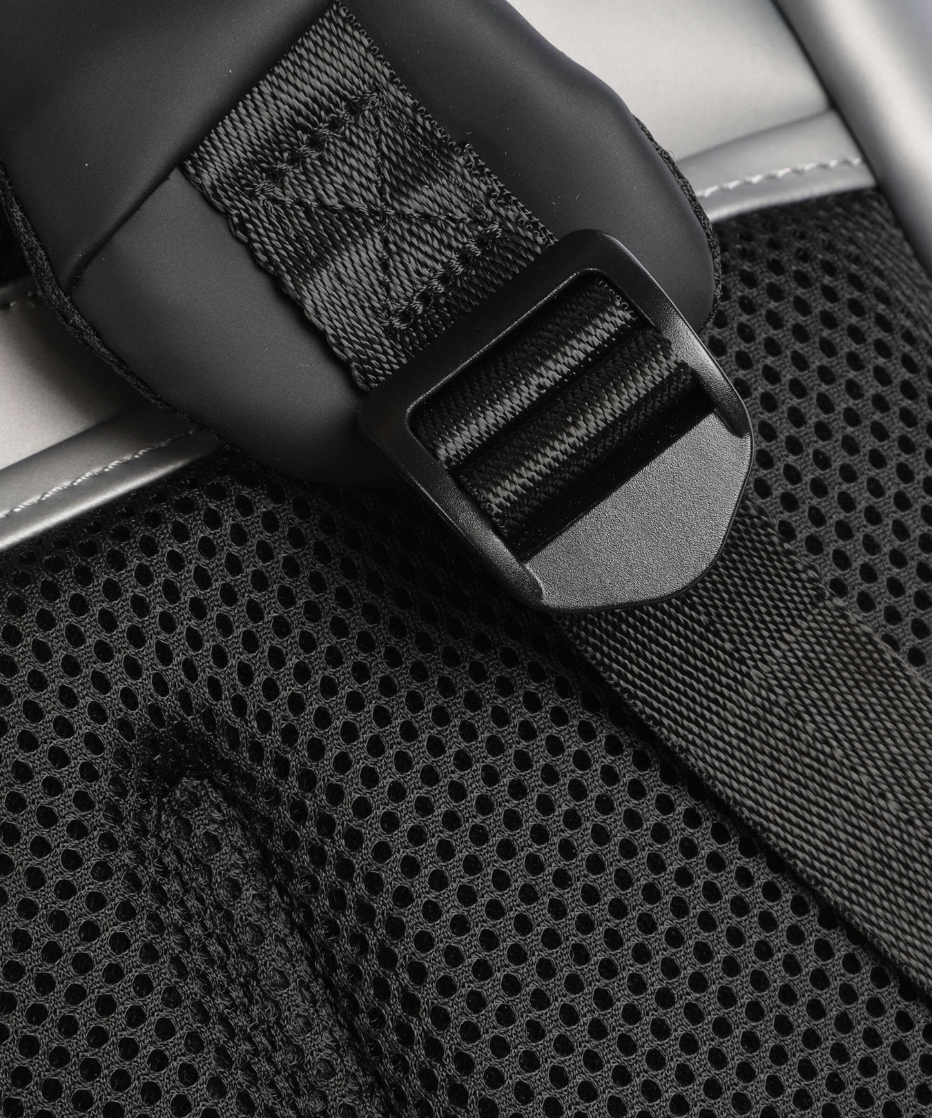 Delsey Paris Turenne Soft Rolltop backpack silber