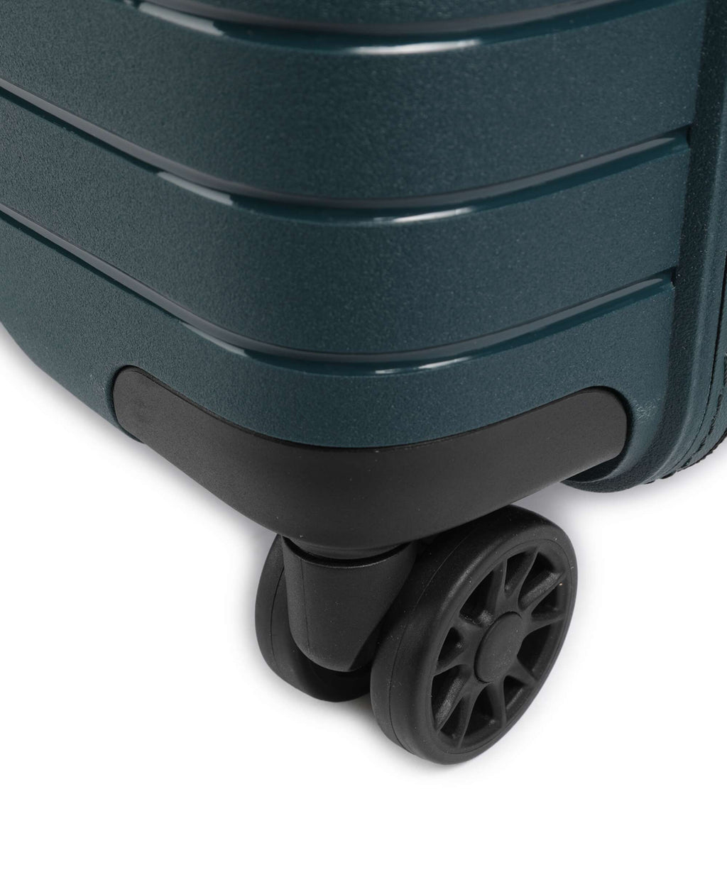 Stratic Novium ML Spinner (4 wheels) petrol
