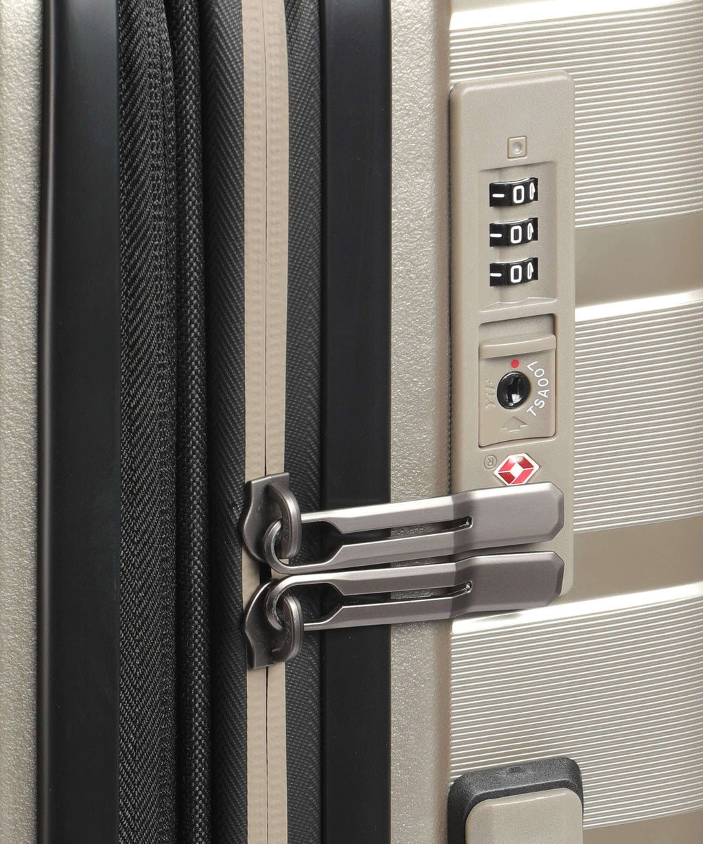 Travelite Air Base Spinner (4 wheels) champagner