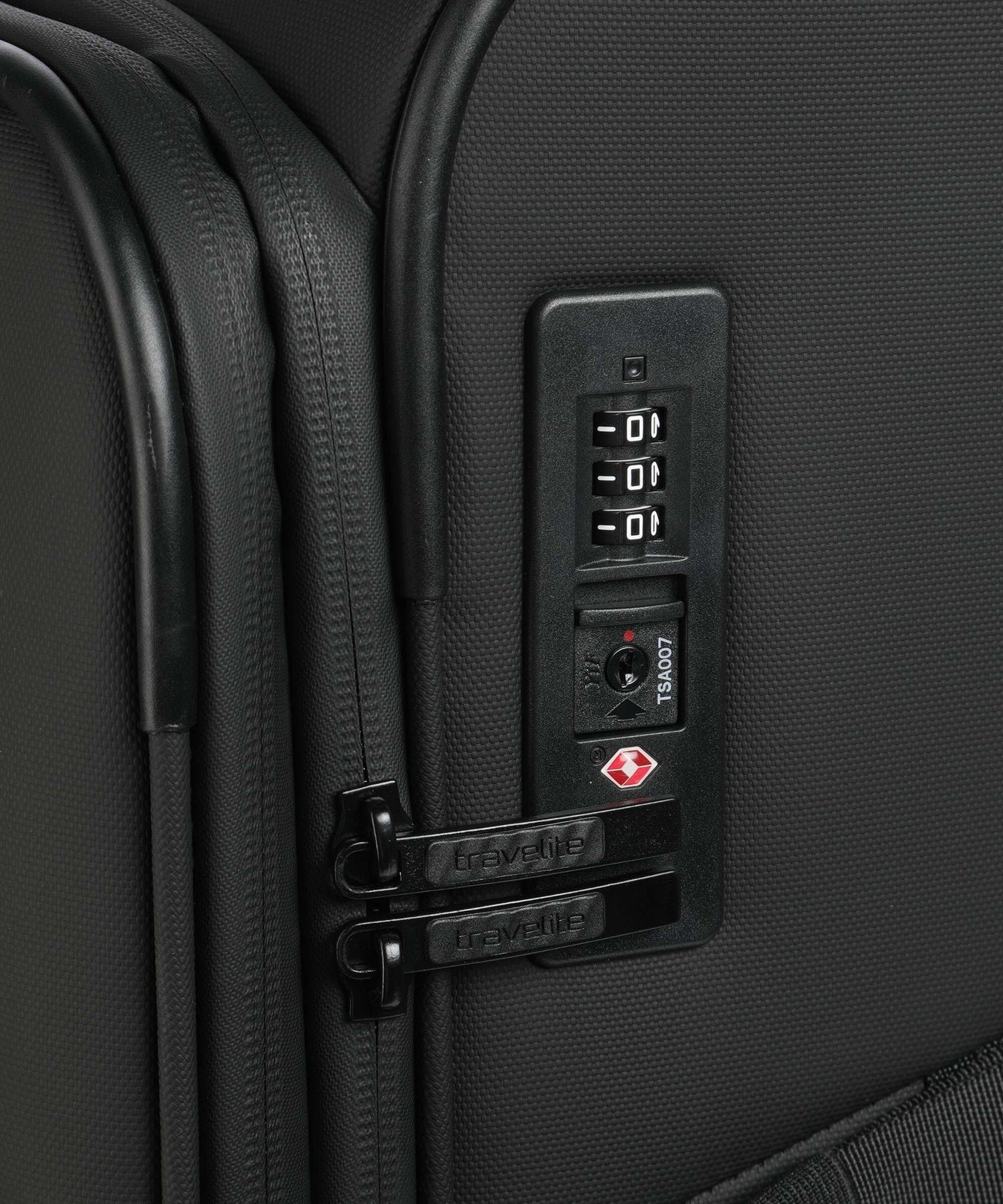 Travelite Briize Spinner (4 wheels) schwarz