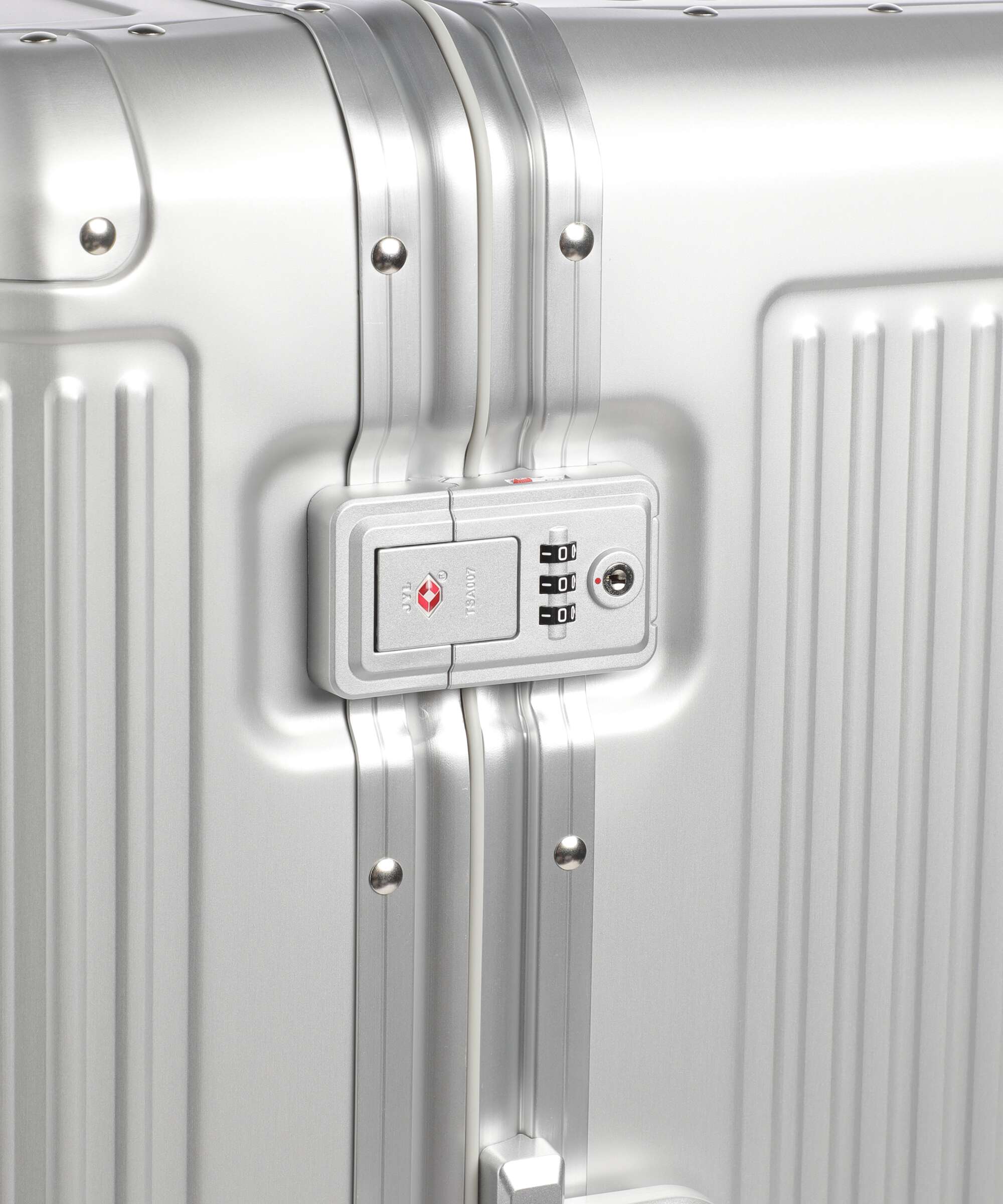 Travelite Next Spinner (4 wheels) silber