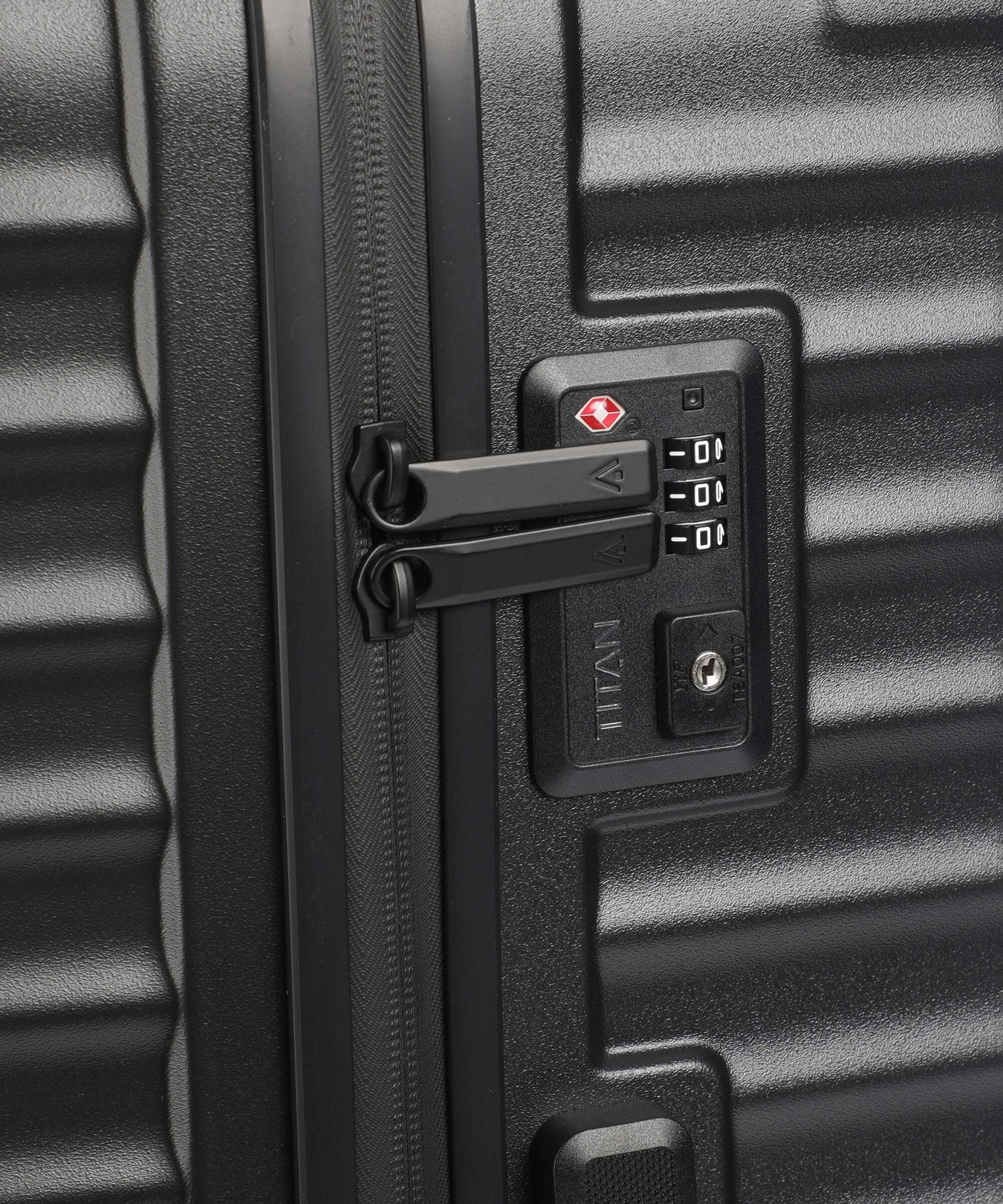 Titan Upgrade Spinner (4 wheels) nightshade black