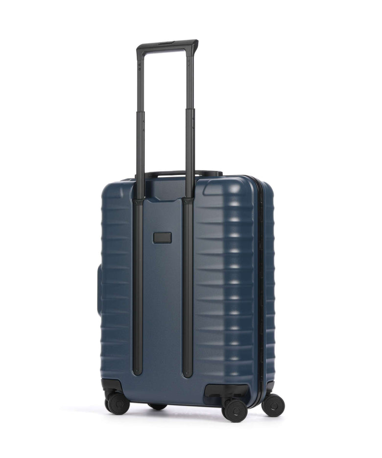 Titan Overseas Spinner (4 wheels) midnight blue