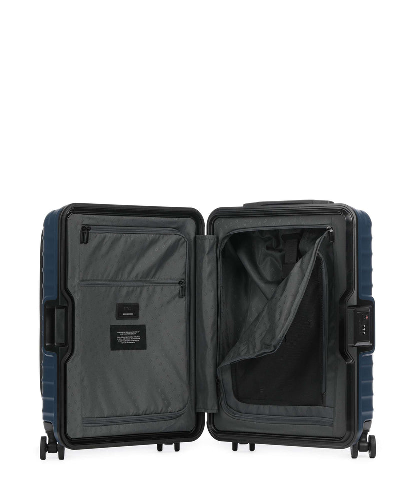 Titan Overseas Spinner (4 wheels) midnight blue