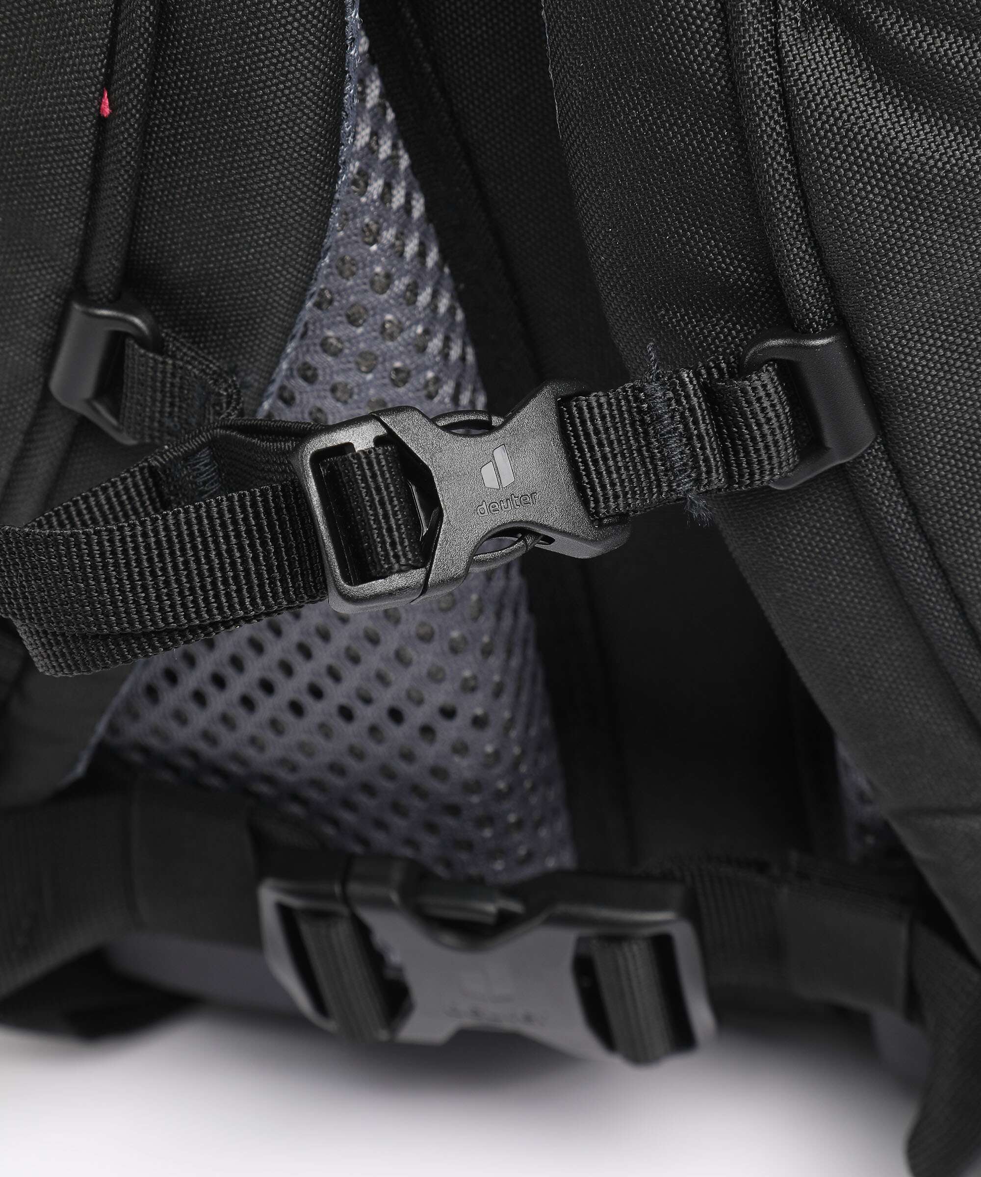 Deuter Giga Backpack black