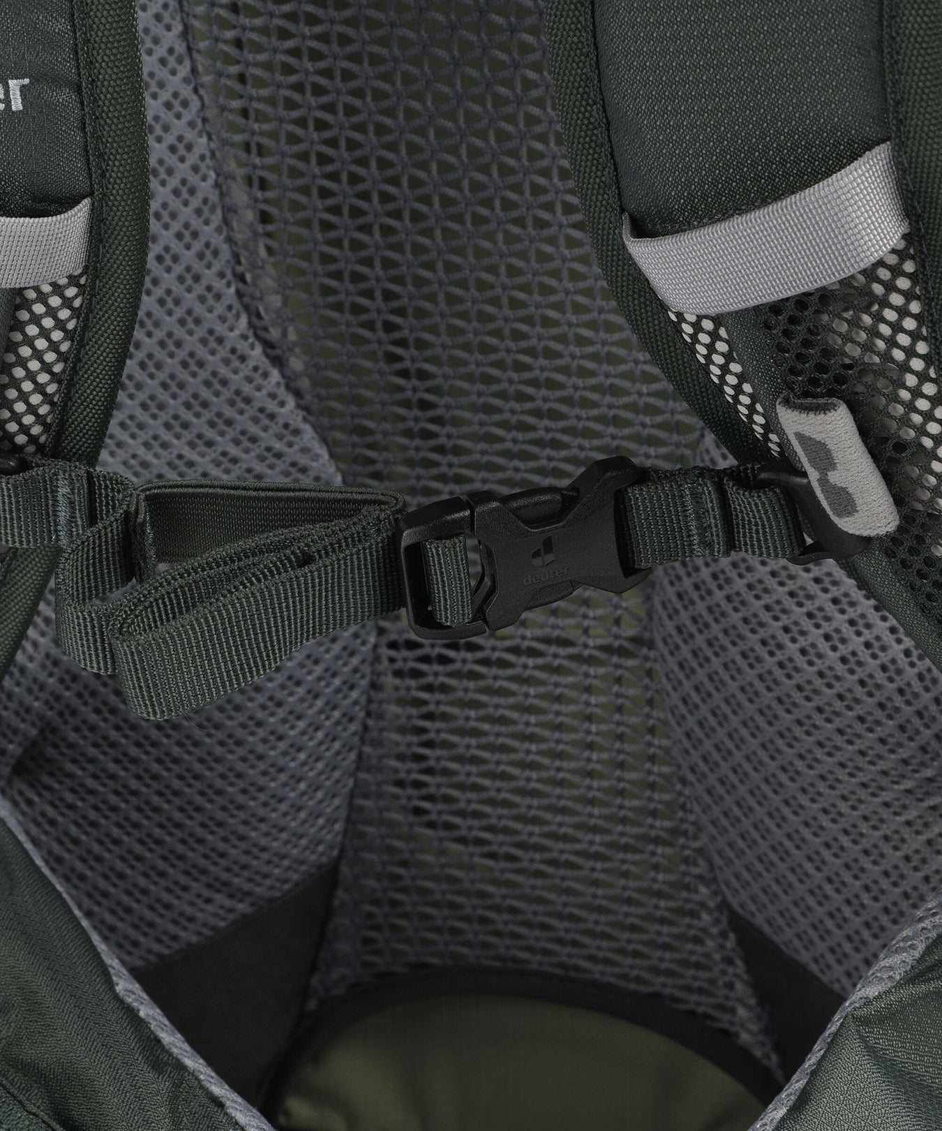 Deuter Futura 27 Hiking backpack grove/ivy