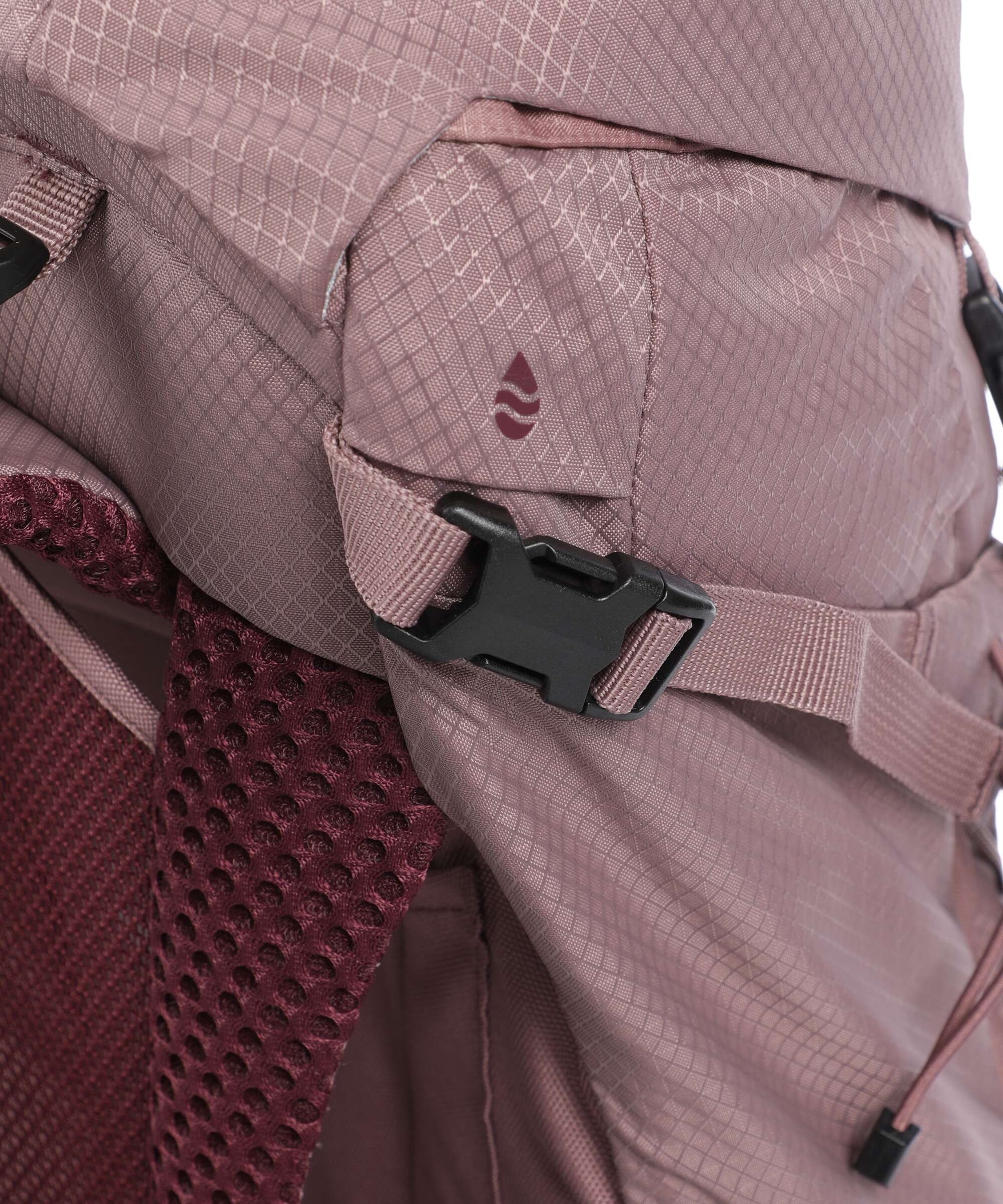 Deuter Futura 24 SL Hiking backpack cassis ashrose