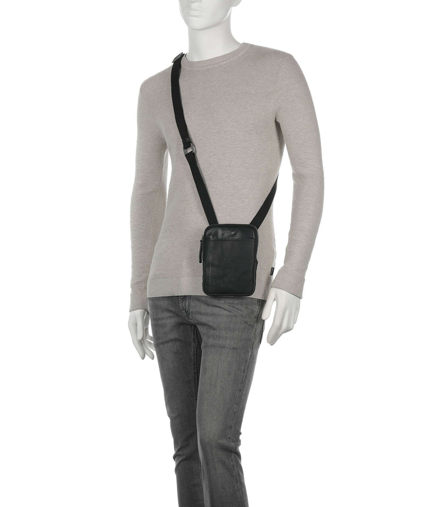Strellson Brick Lane brian Crossbody bag black