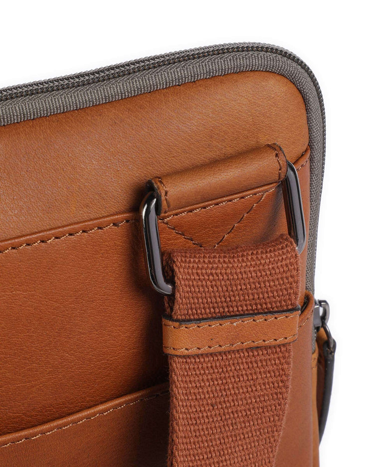 Strellson Hyde Park Brian Crossbody bag cognac
