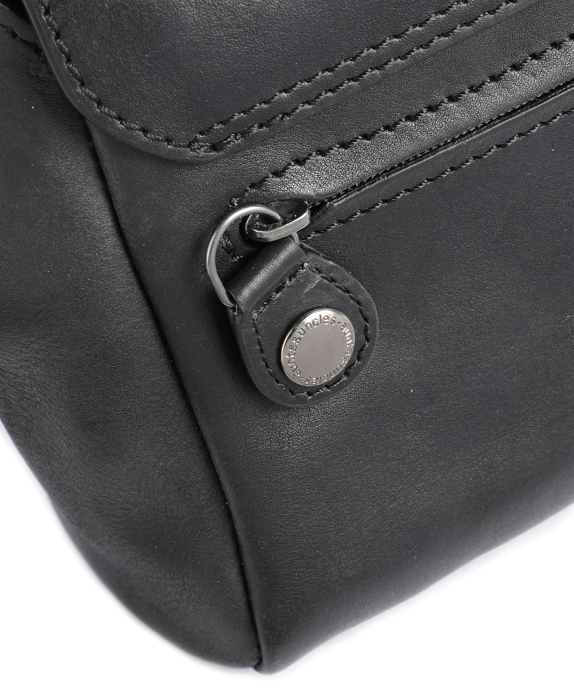 Aunts & Uncles Grandma's Luxury Club Mrs. Bao Bun Crossbody bag black smoke