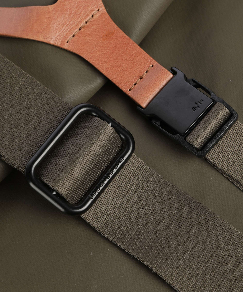 Aunts & Uncles Japan Seki Crossbody bag fallen rock