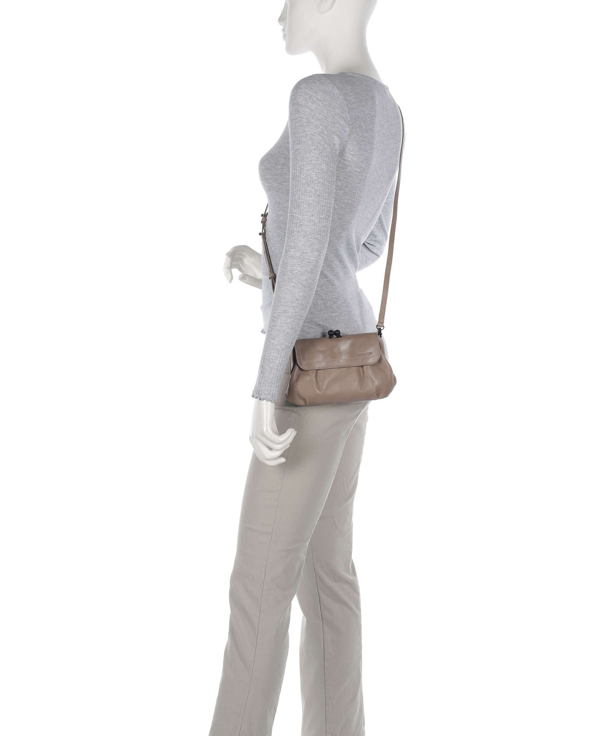 Aunts & Uncles Grandma's Luxury Club Mrs. Whoopie Pie Crossbody bag cashmere
