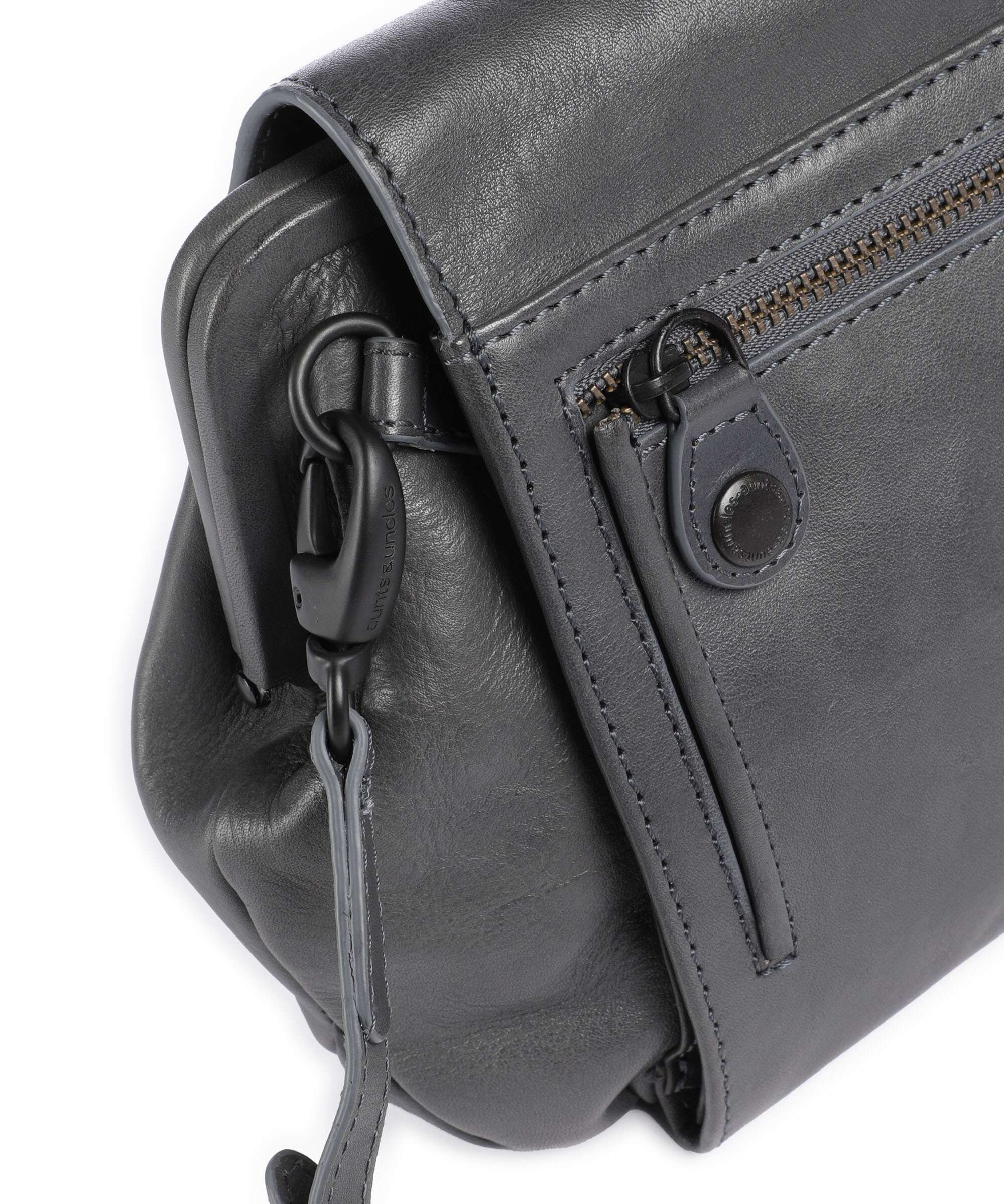 Aunts & Uncles Grandma's Luxury Club Mrs. Madeline Crossbody bag wind