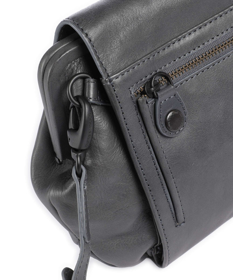 Aunts & Uncles Grandma's Luxury Club Mrs. Madeline Crossbody bag wind