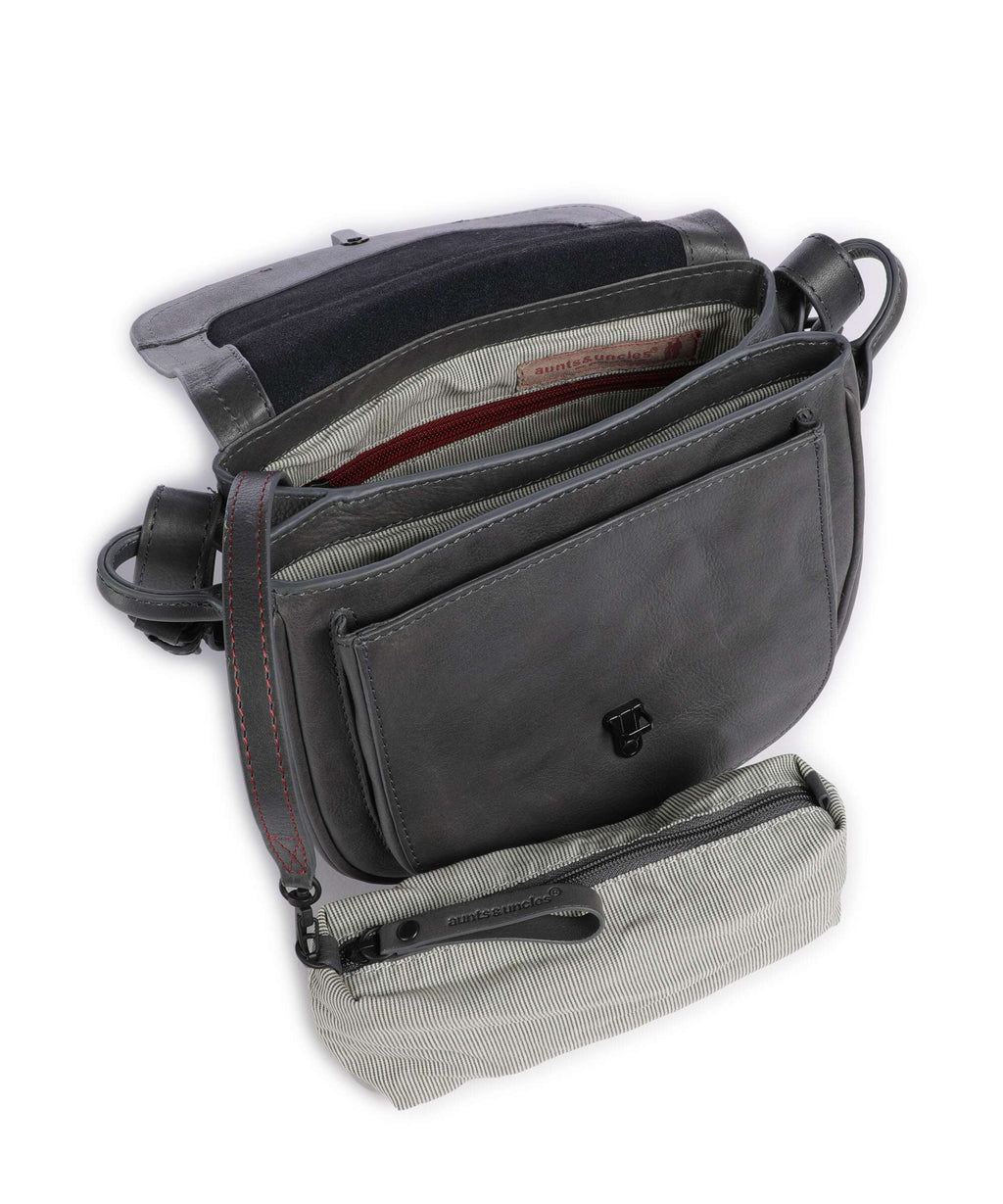 Aunts & Uncles Grandma's Luxury Club Mrs. Meringue Pie Crossbody bag wind