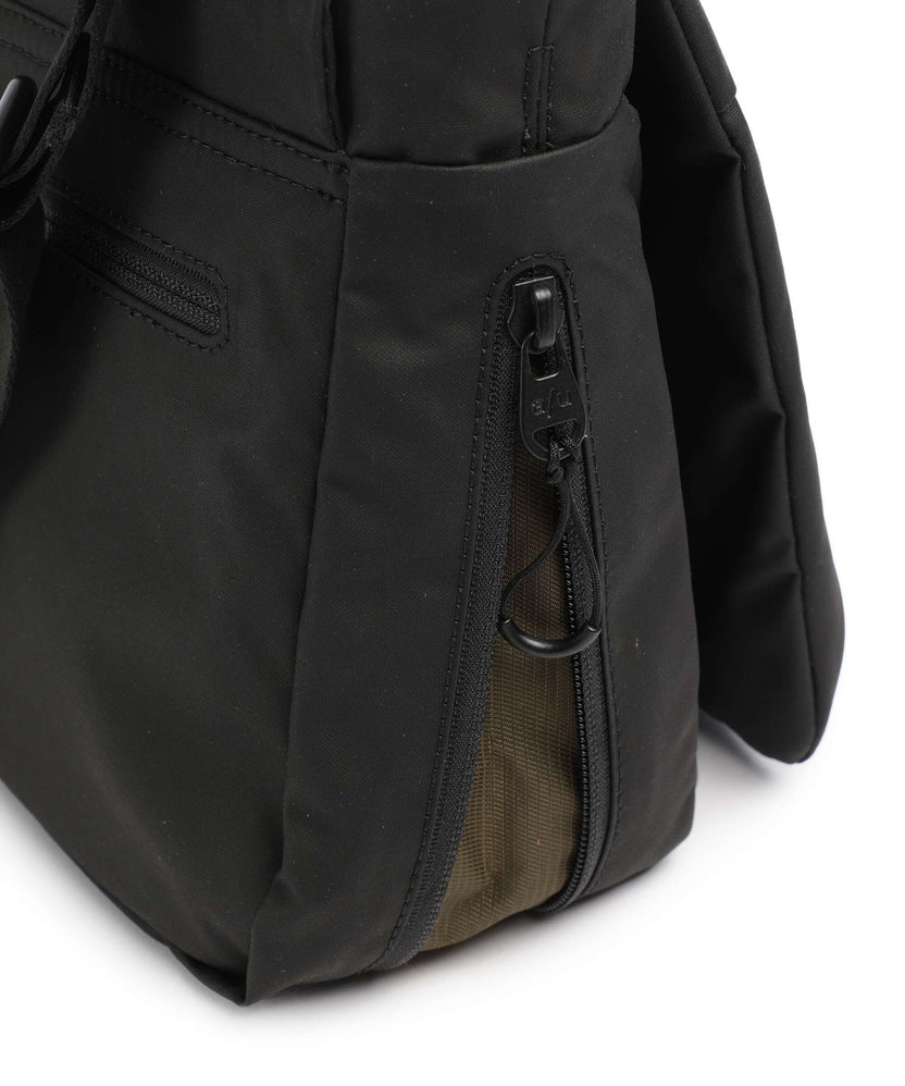 Aunts & Uncles Japan Lite Aoki Messenger bag black