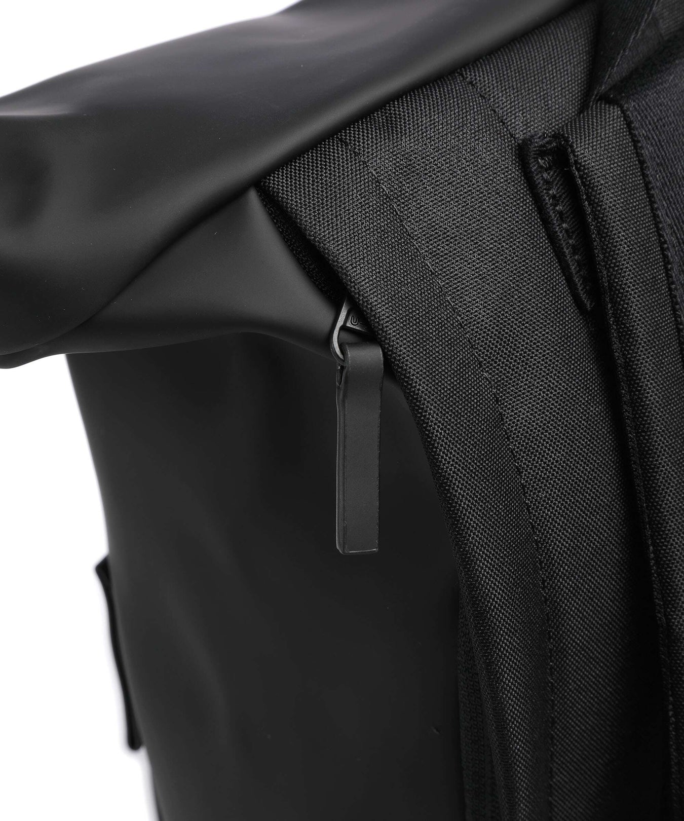 Ucon Acrobatics Lotus Jasper Medium Rolltop backpack black