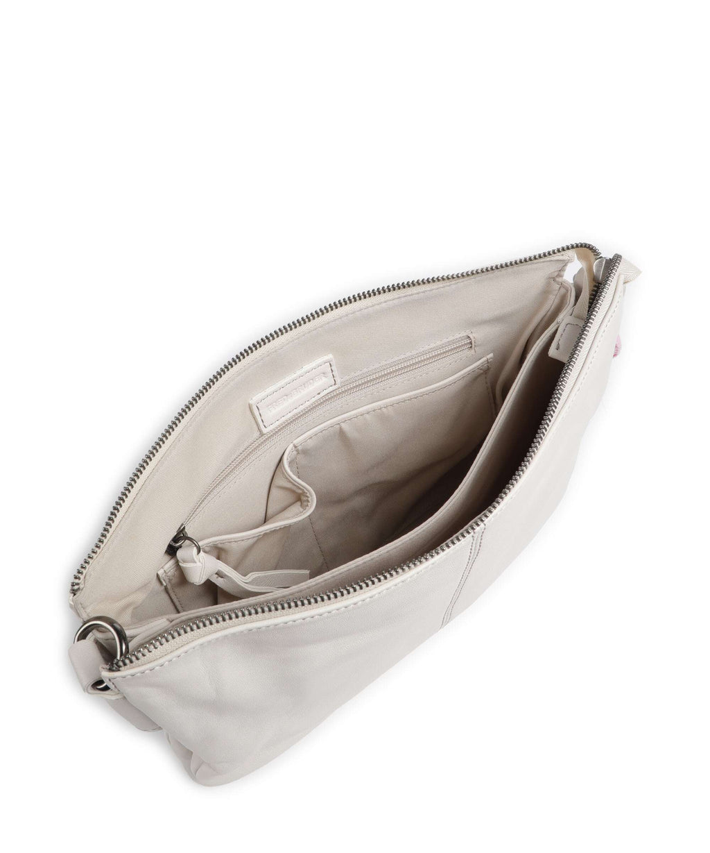 FredsBruder Take A Smile Shoulder bag marshmallow