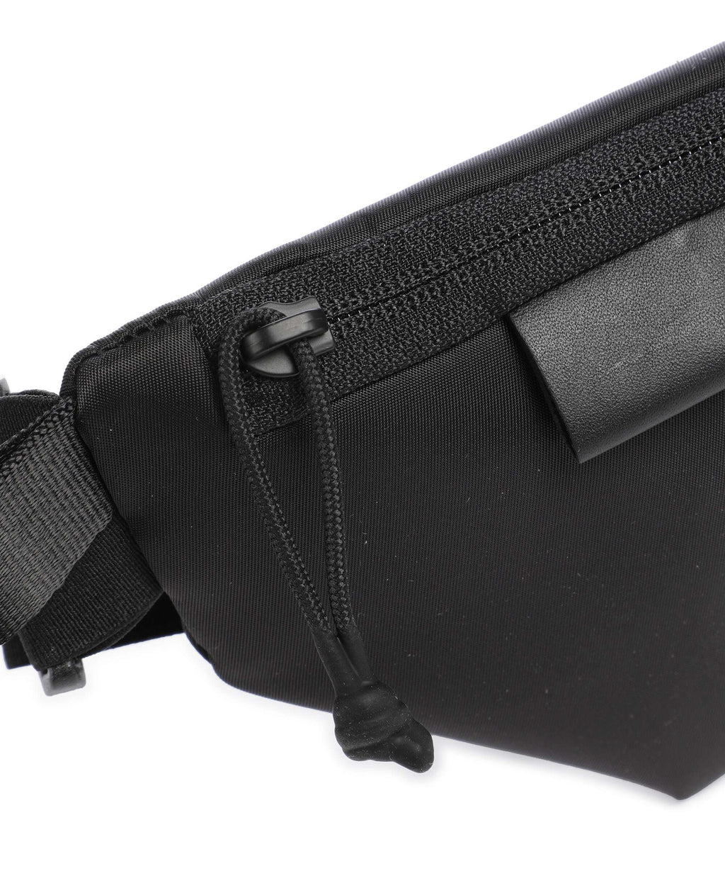Côte&Ciel Sleek Isarau Fanny pack black