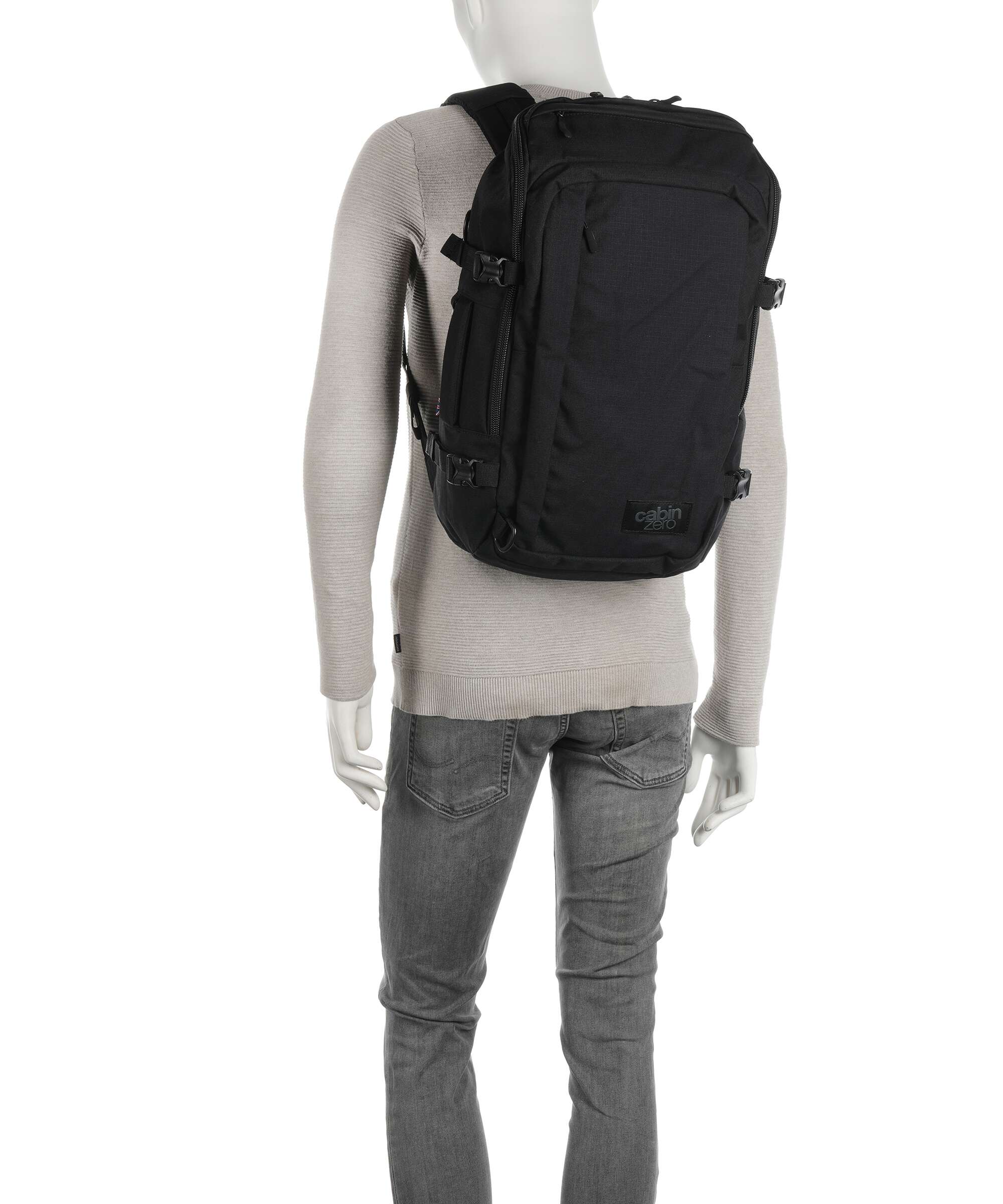 Cabin Zero ADV 32 Travel backpack sangria red