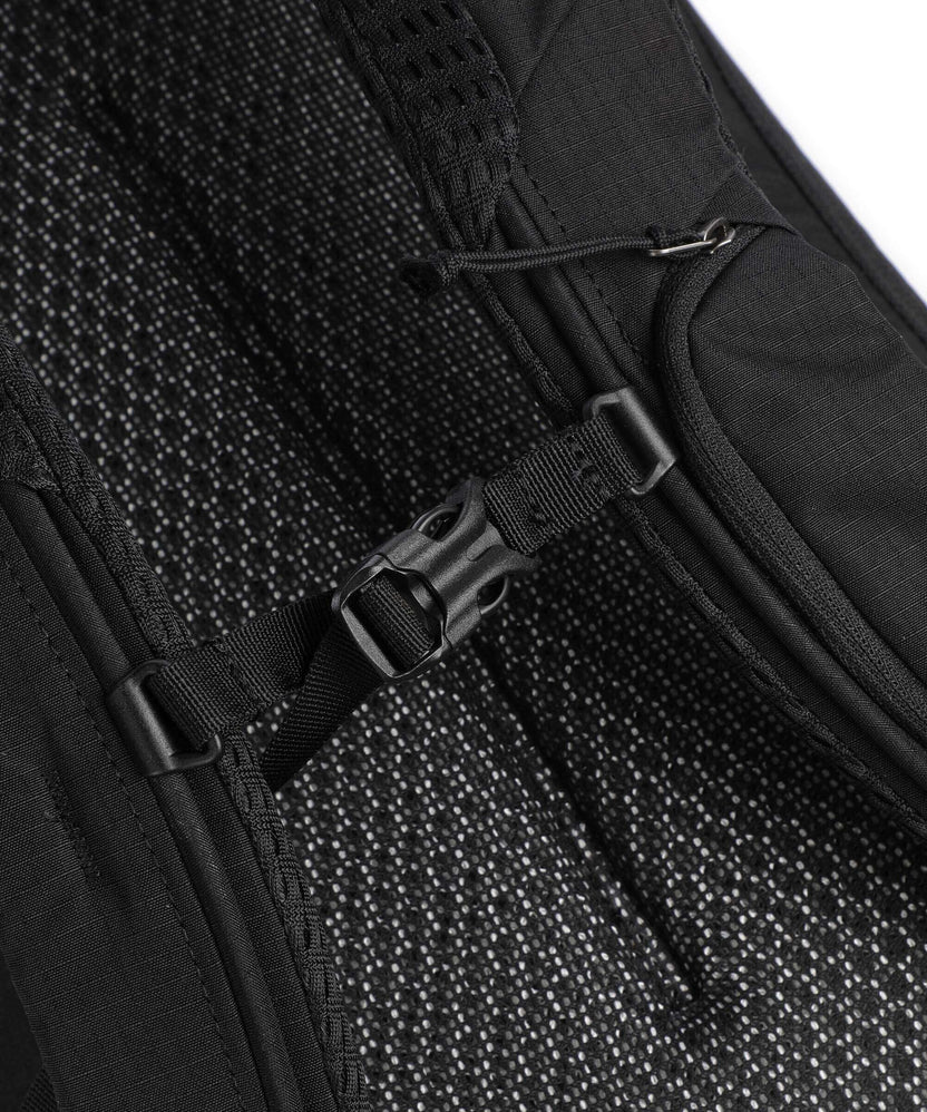 Gregory Rhune 22 Hiking backpack carbon black