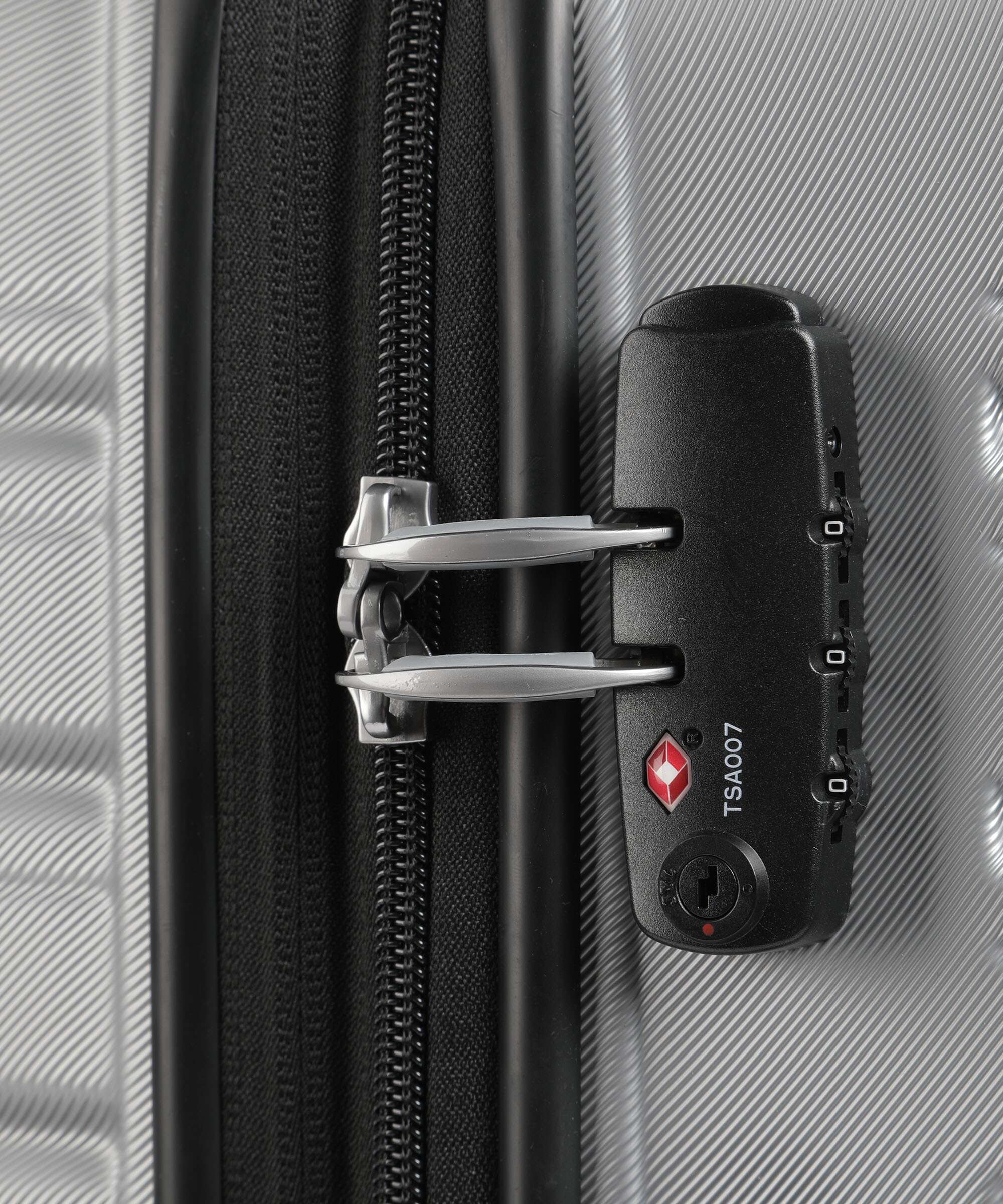 American Tourister Flashline Spinner (4 wheels) sky silver