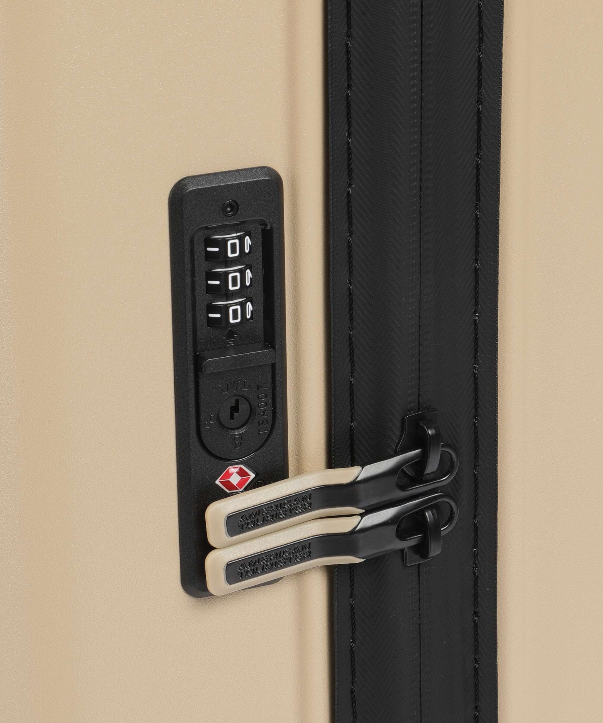 American Tourister Trailon EXP Spinner (4 wheels) beige