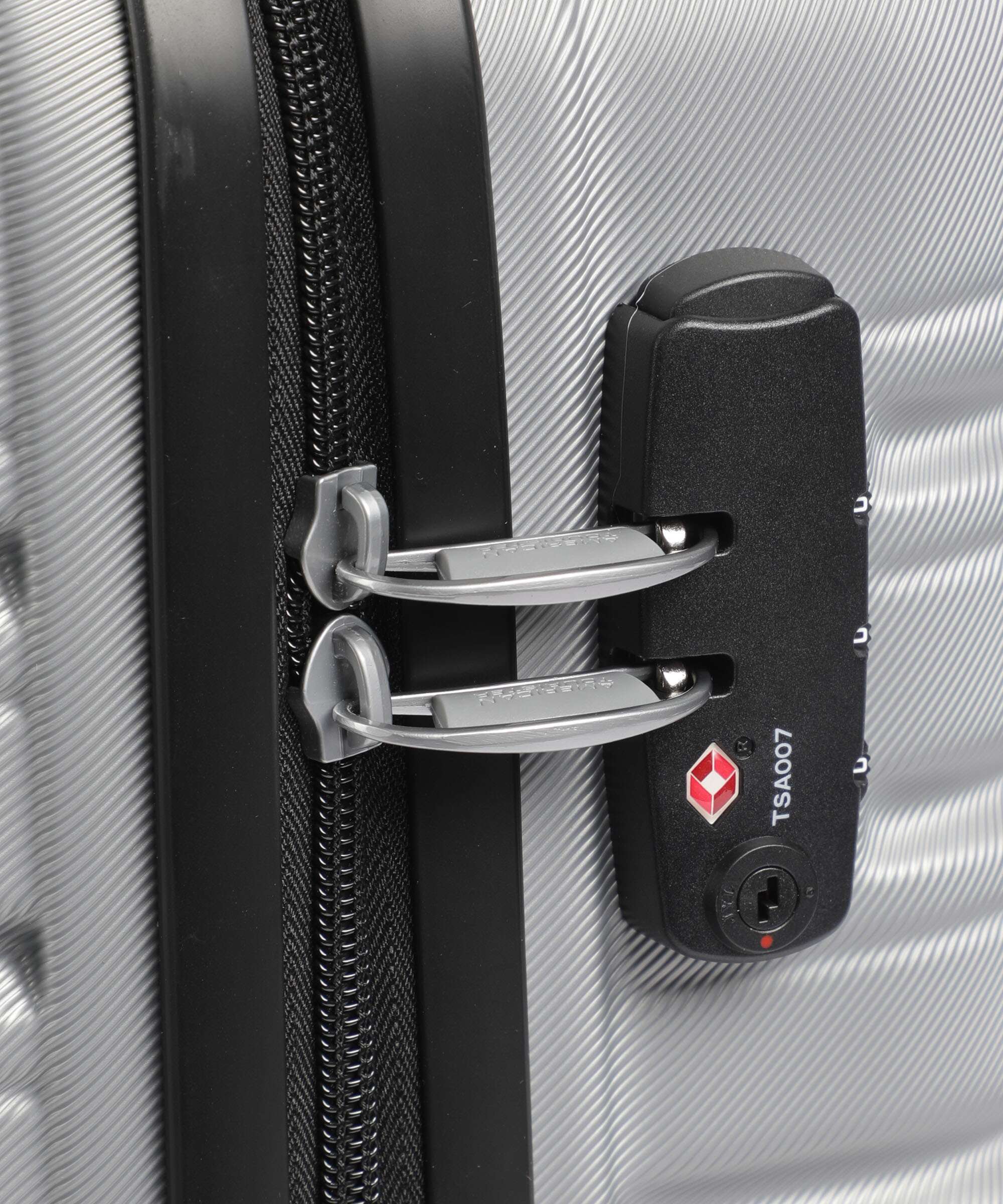 American Tourister Flashline Spinner (4 wheels) sky silver