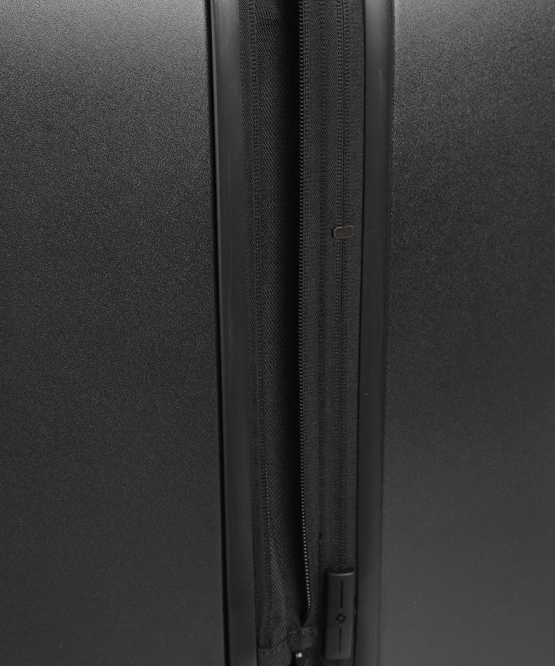 Samsonite Fyrm Spinner (4 wheels) graphite