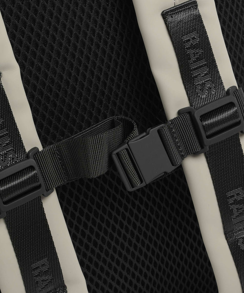 Rains Trail Rolltop backpack drift