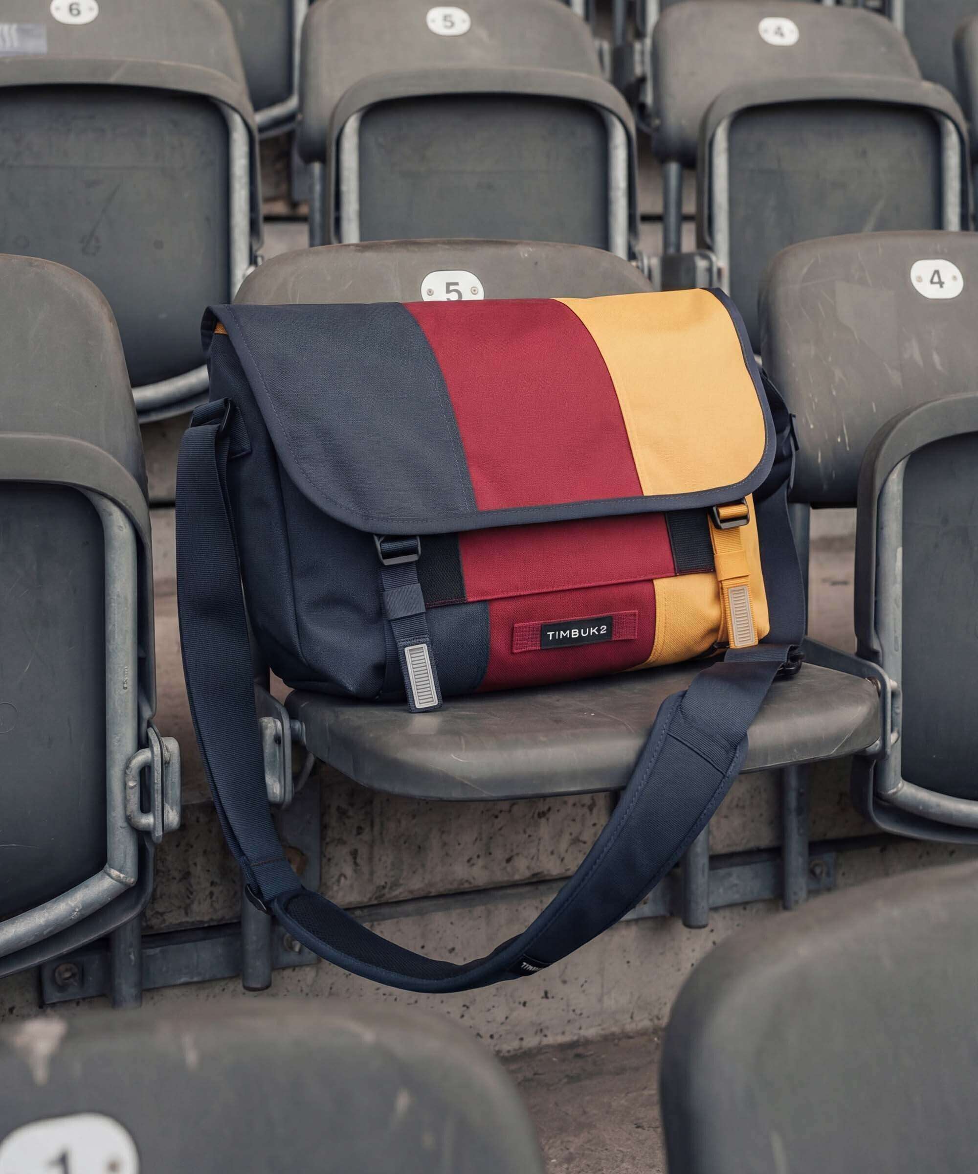 Timbuk2 Classic S Messenger bag bookish