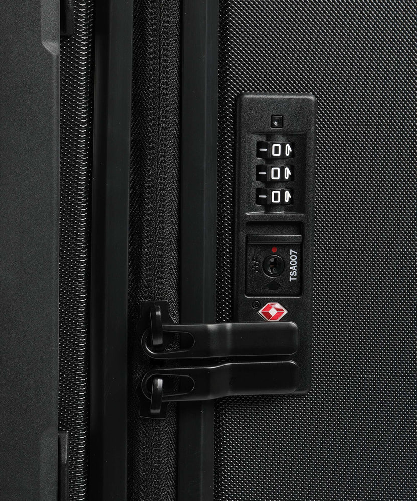 Db Ramverk L Spinner (4 wheels) black out