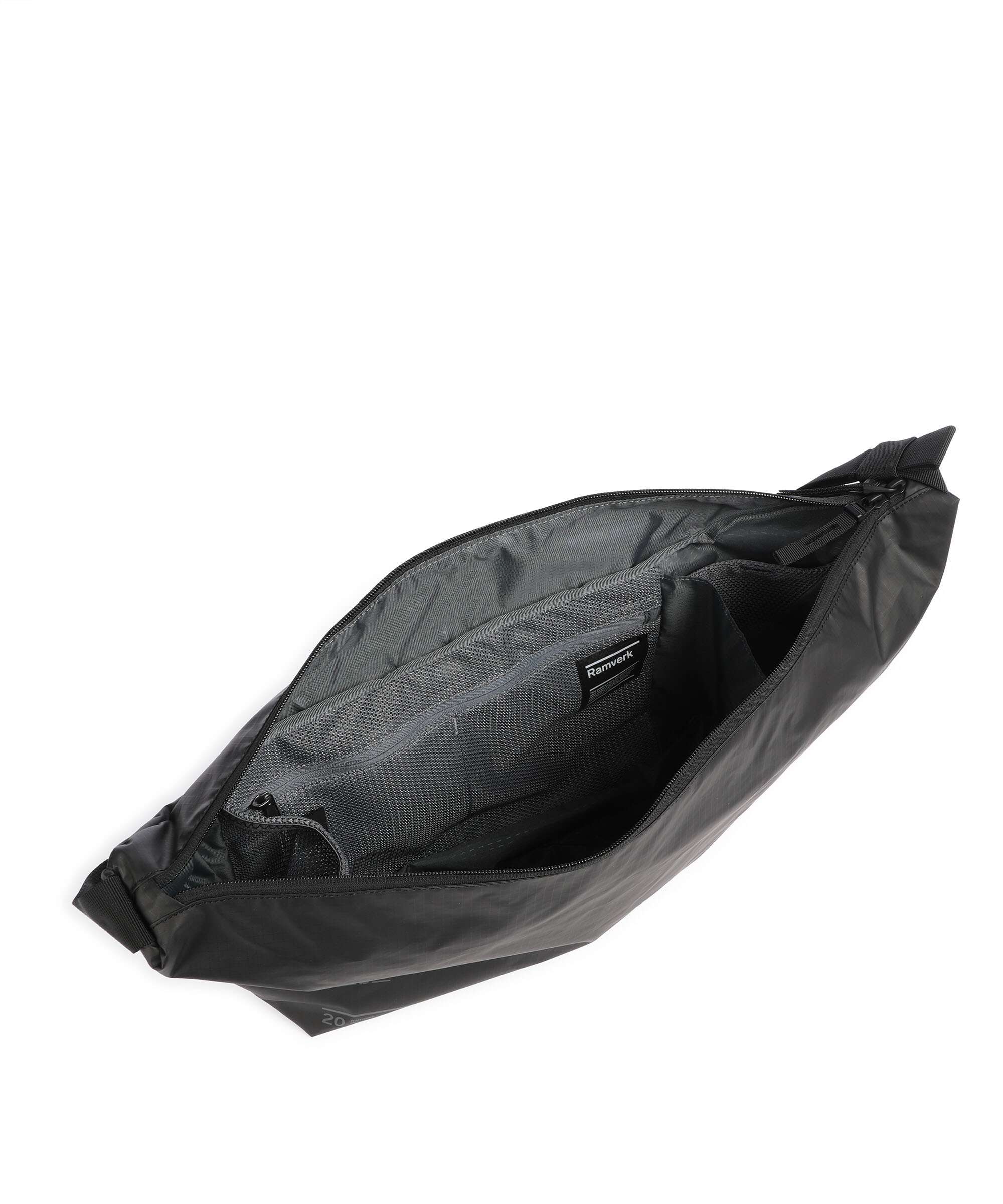Db Ramverk Pro 20 Sling bag black out