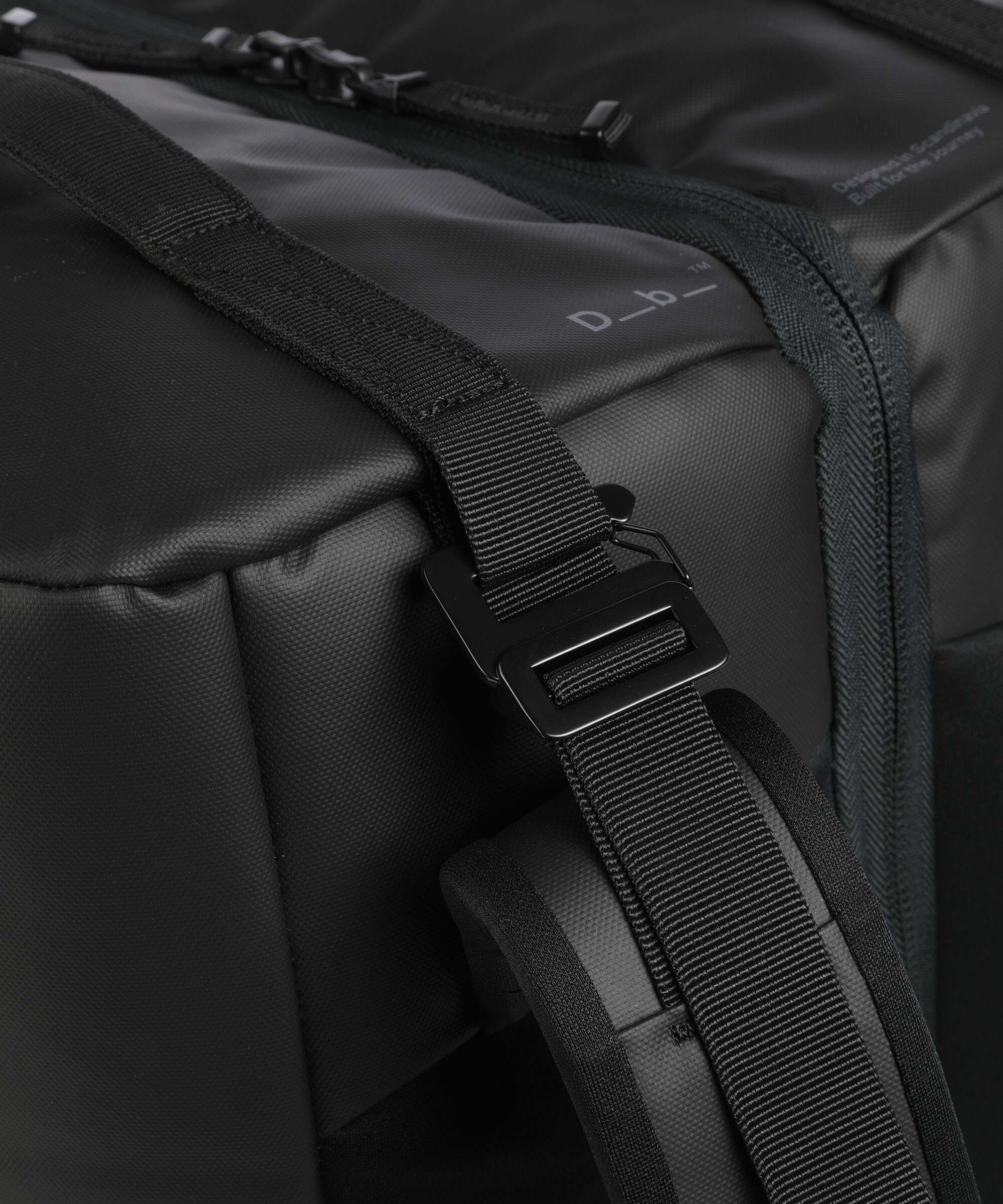Db Roamer 70L Travel bag black out