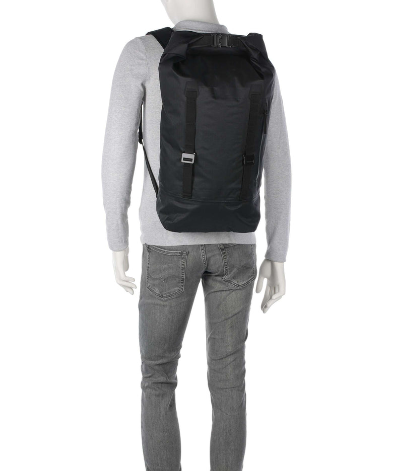 Db Essential 32L Backpack black out