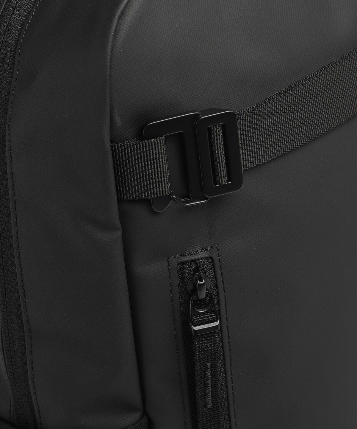 Db 17 Backpack black out