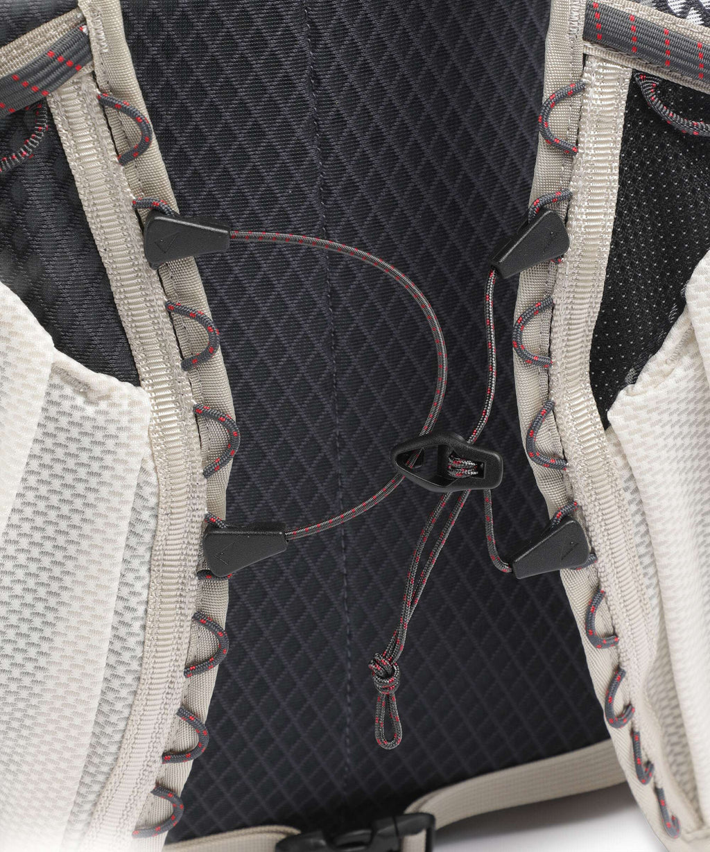 Klättermusen Skrymner 20 Hiking backpack putty grey