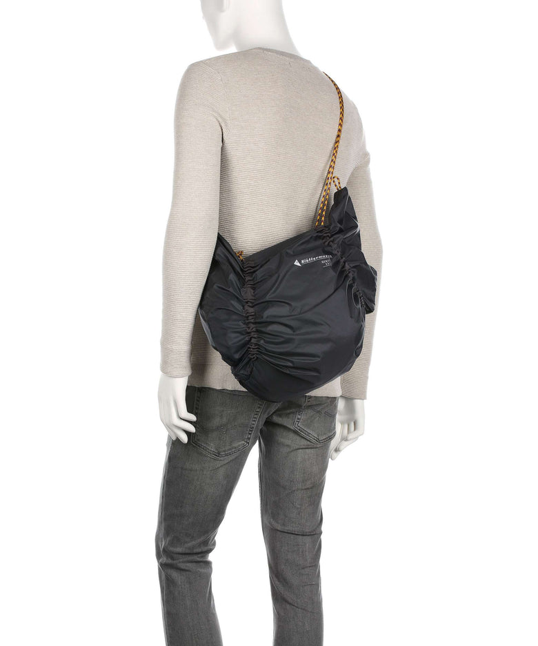 Klättermusen Gebo 23 Tote bag raven