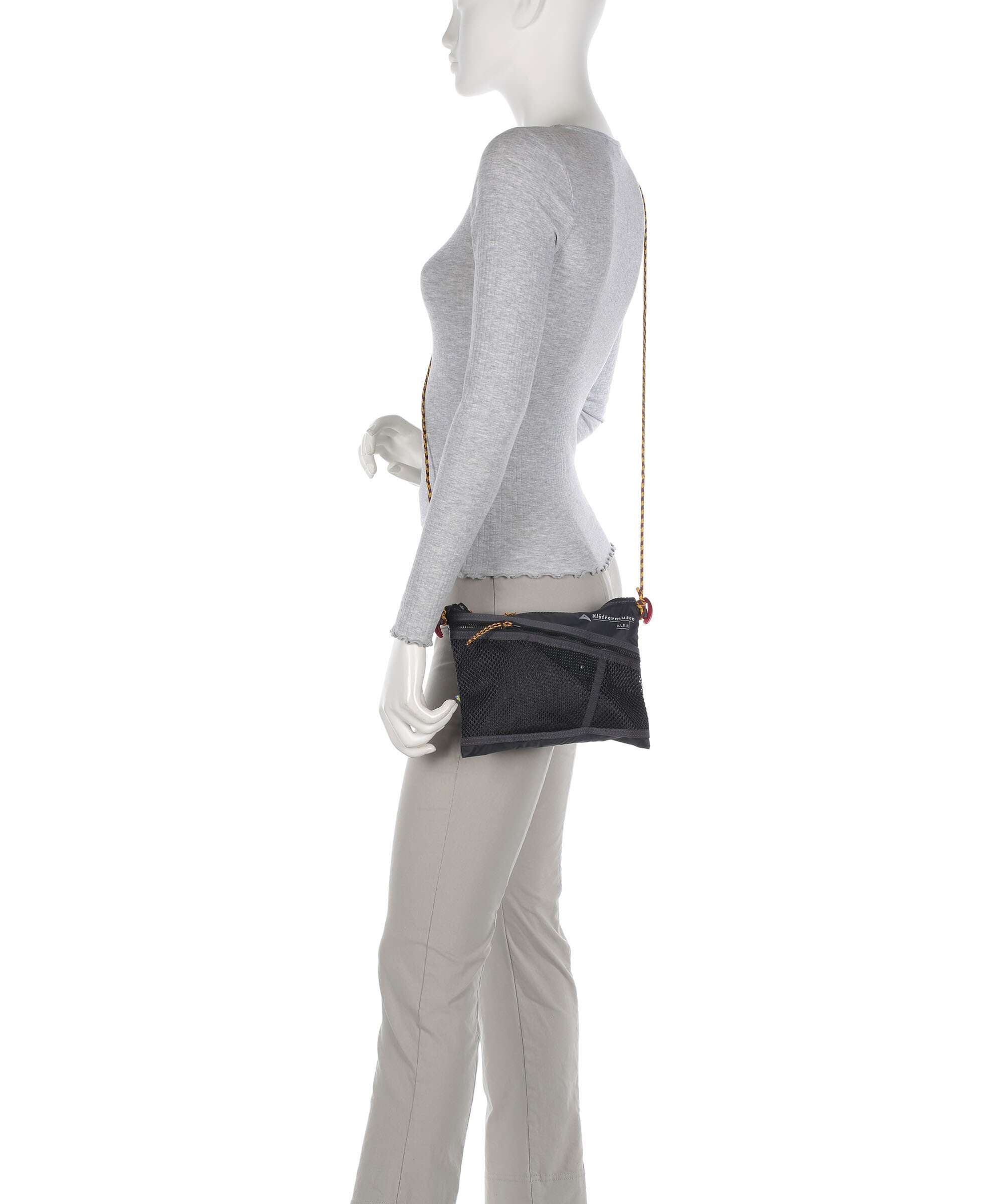 Klättermusen Algir M Crossbody bag raven