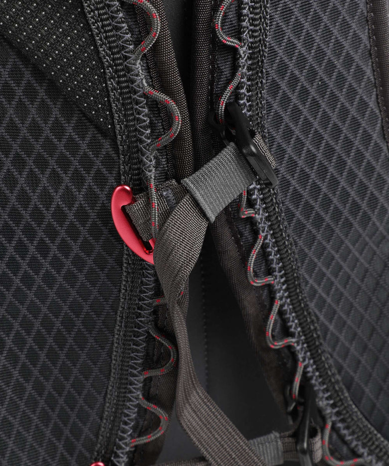 Klättermusen Jökull 18 Hiking backpack raven