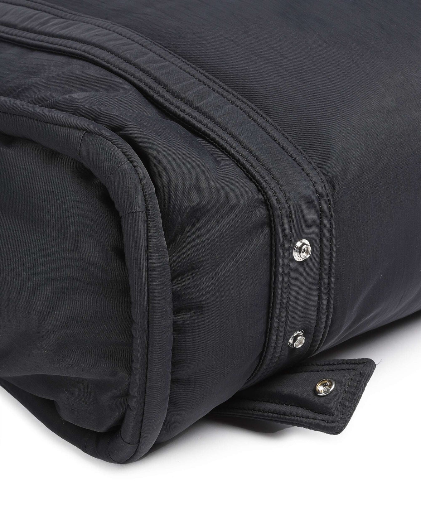 Sandqvist Curve L Tote bag black