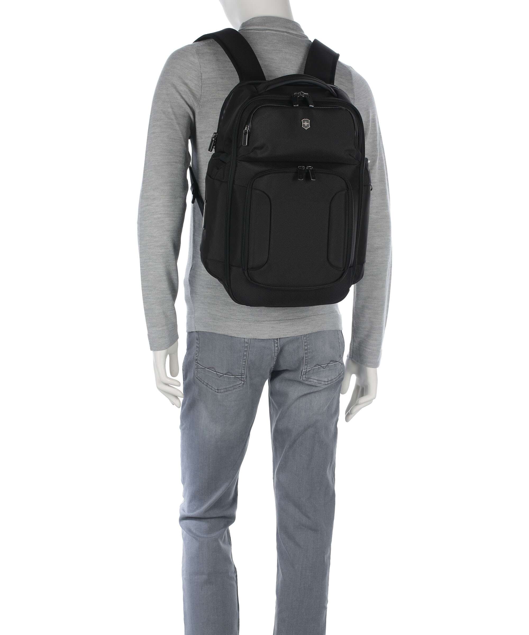 Victorinox Werks Traveler 7.0 Deluxe Backpack black