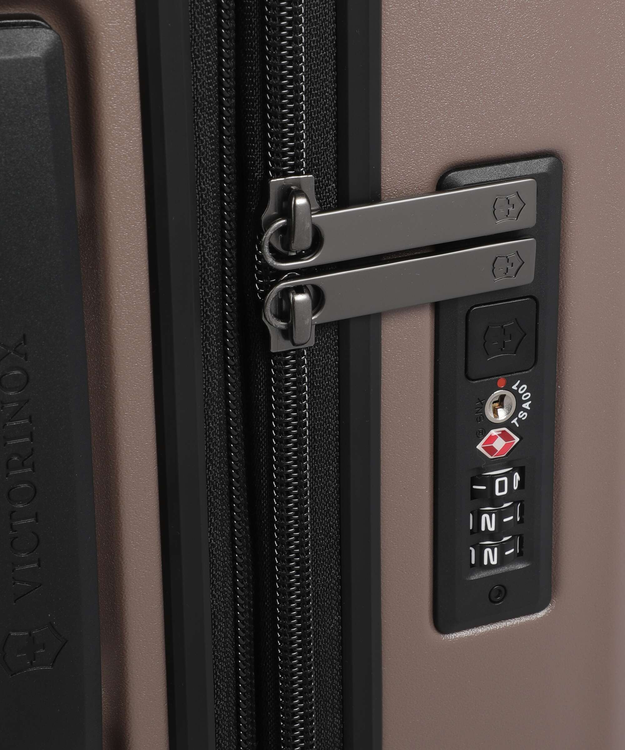Victorinox Airox Advanced GCO Spinner (4 wheels) taupe brown