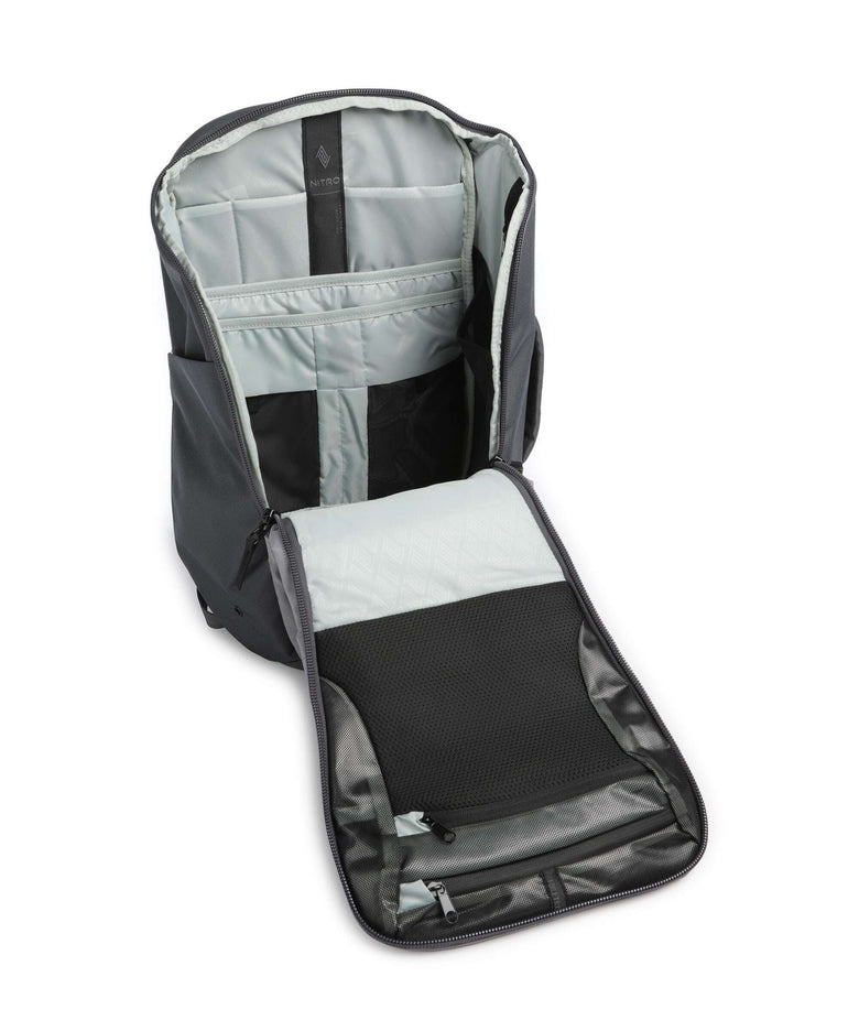 Nitro Nikuro Traveler 32 Travel backpack graphite