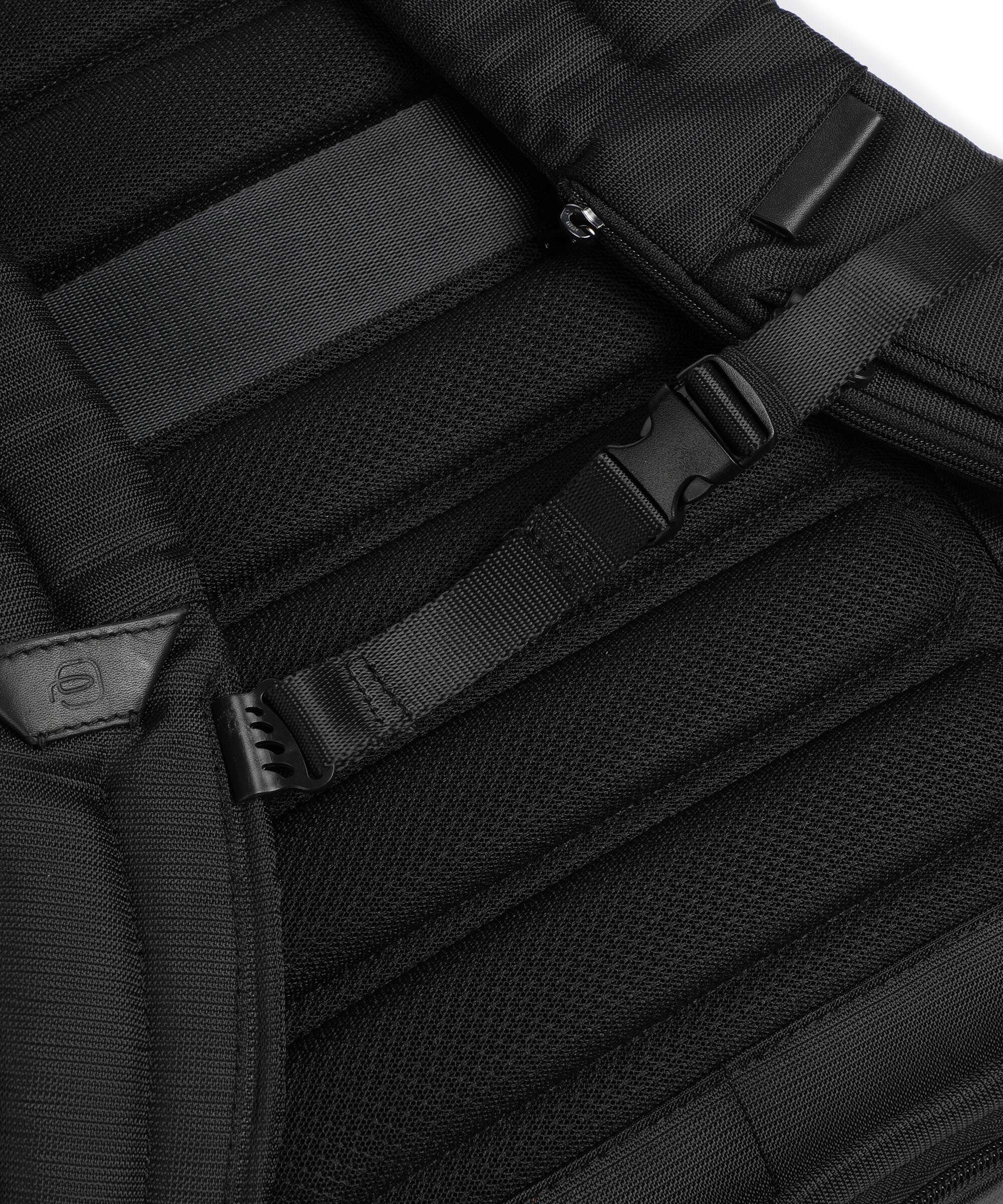 Piquadro Nevet Travel backpack nero